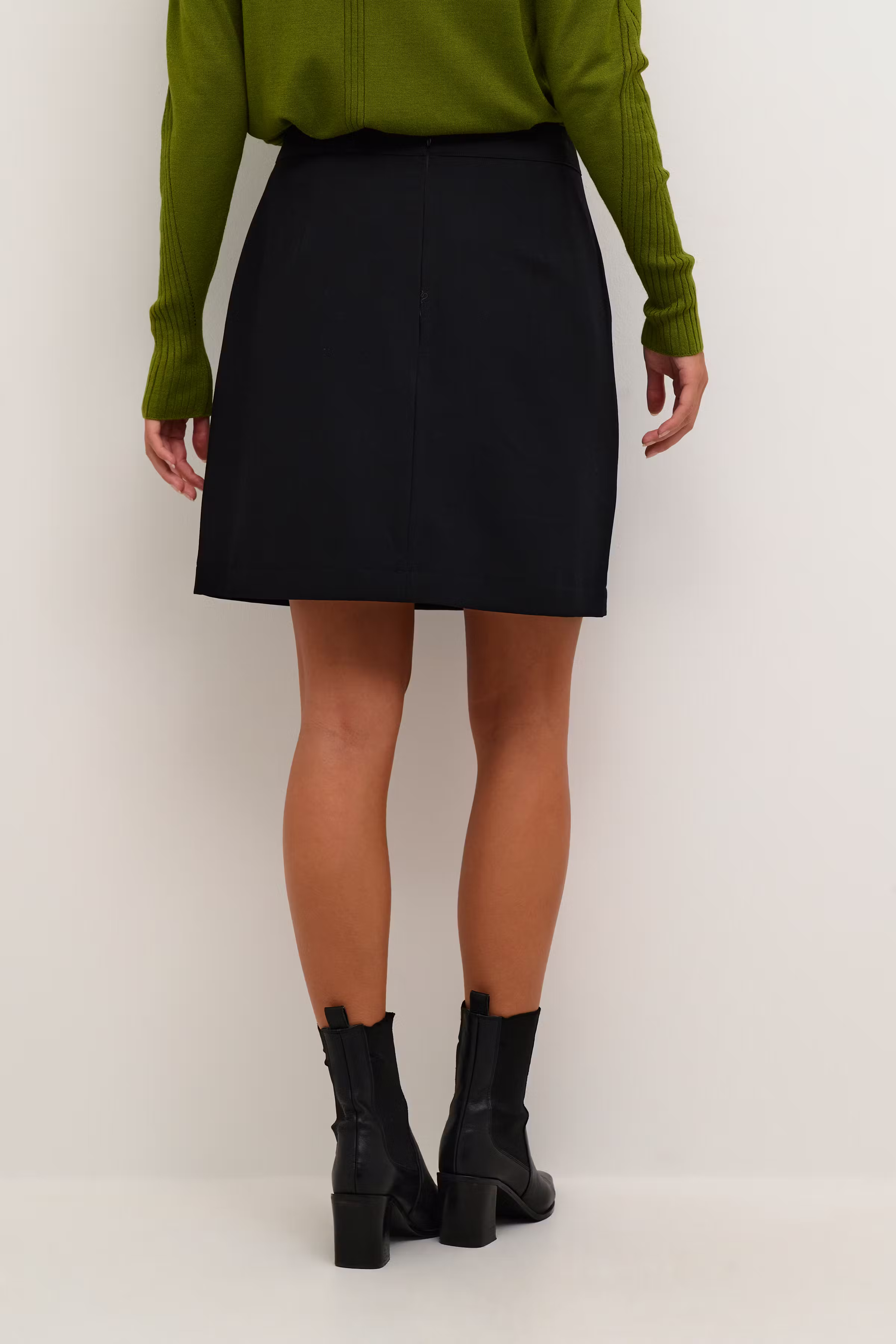 KAsakura Skjørt LOOKBOOK BACK 10552284-100121