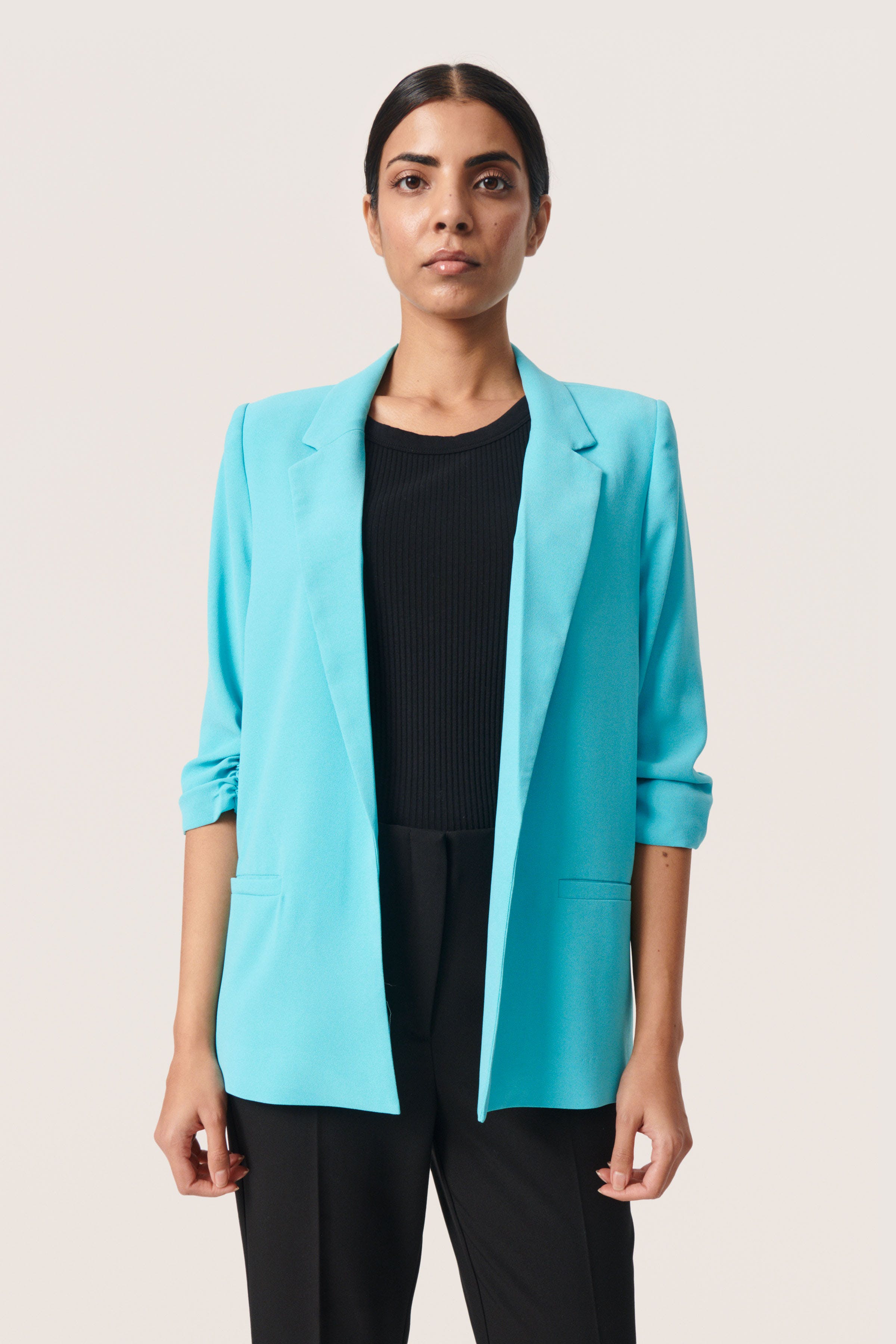 SLShirley Blazer LOOKBOOK FRONT 30403608-154713