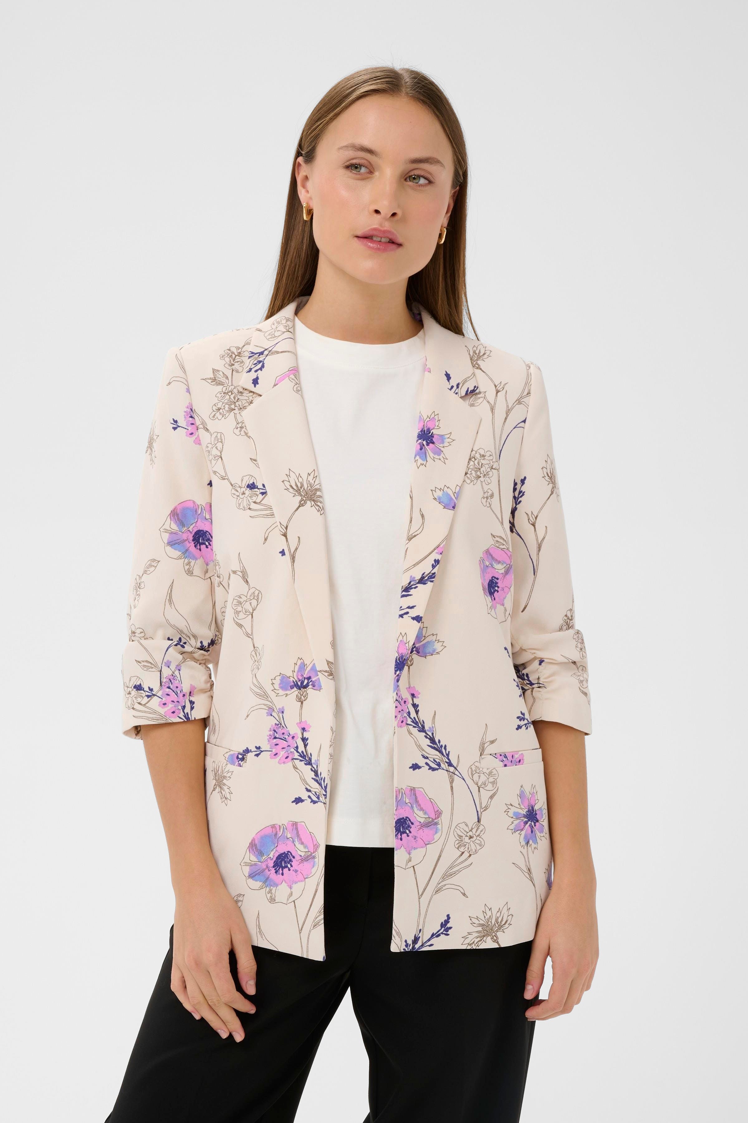 SLShirley Blazer LOOKBOOK FRONT 30405041-303898