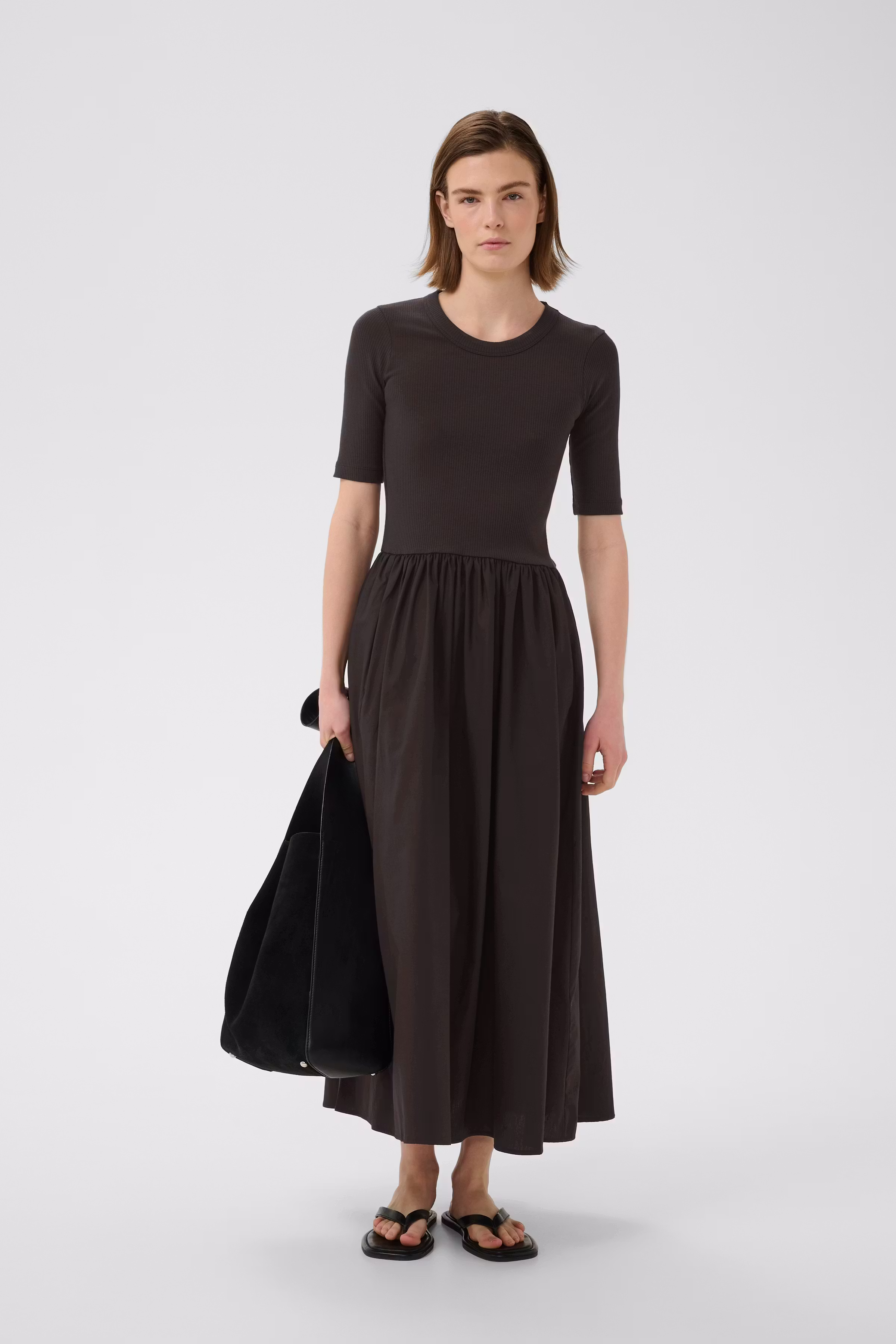 DagnamaIW Kjole LOOKBOOK FRONT 30108411-190915
