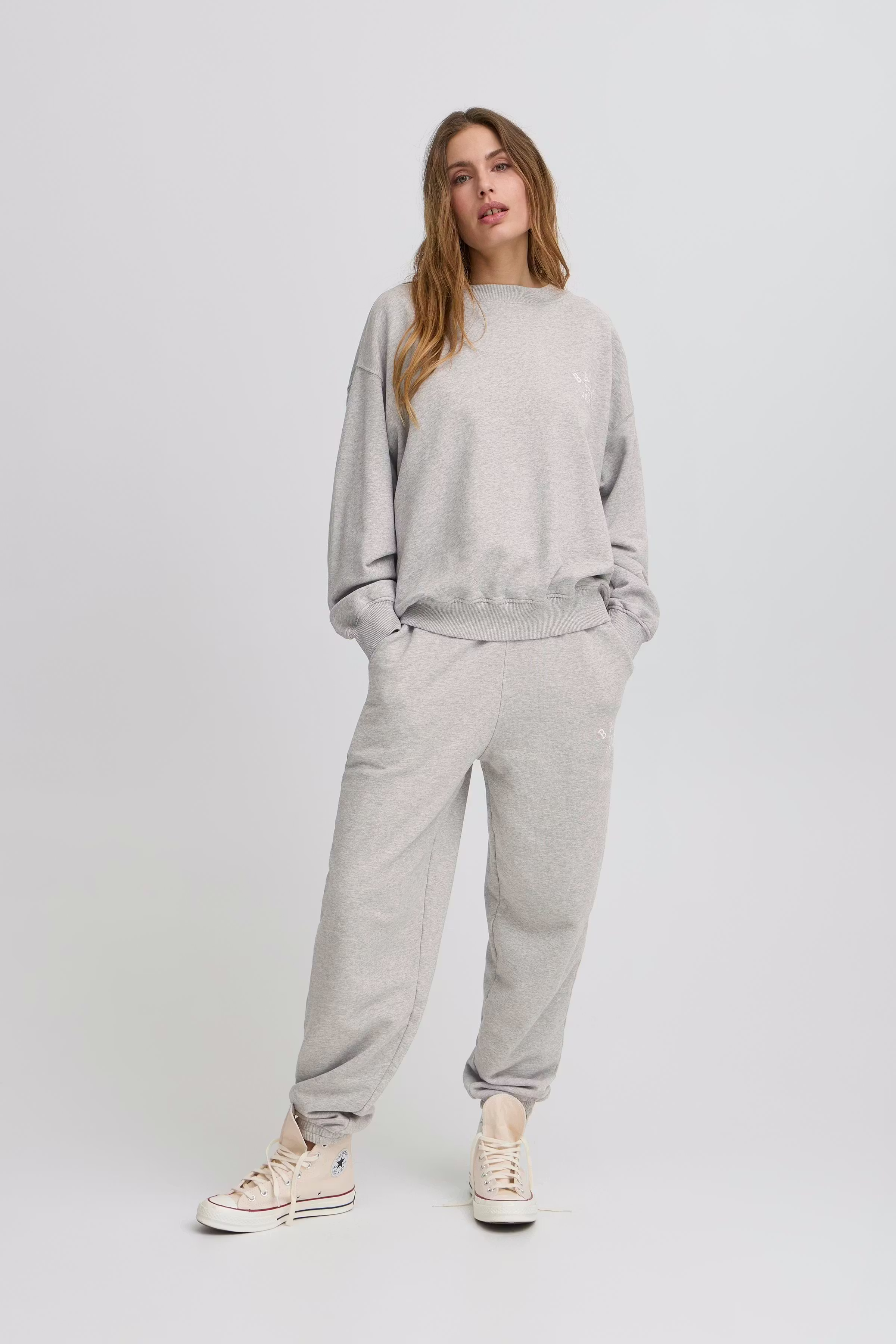 BASAVONA Sweatshirt LOOKBOOK FRONT 50405151-204054