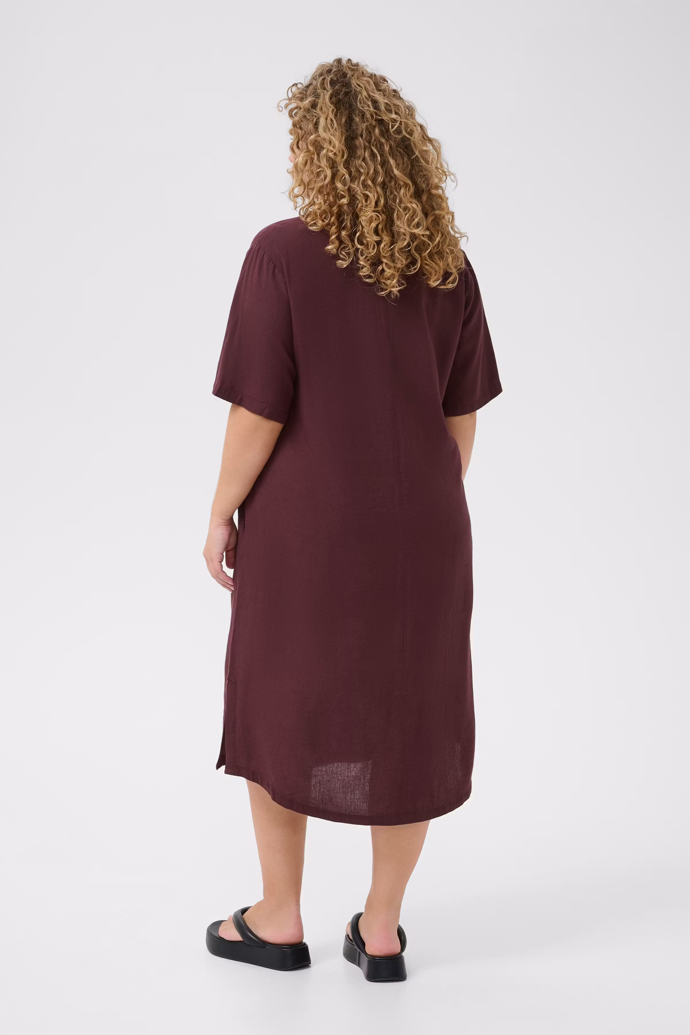 KCmille Linen dress LOOKBOOK BACK 10582218-191619