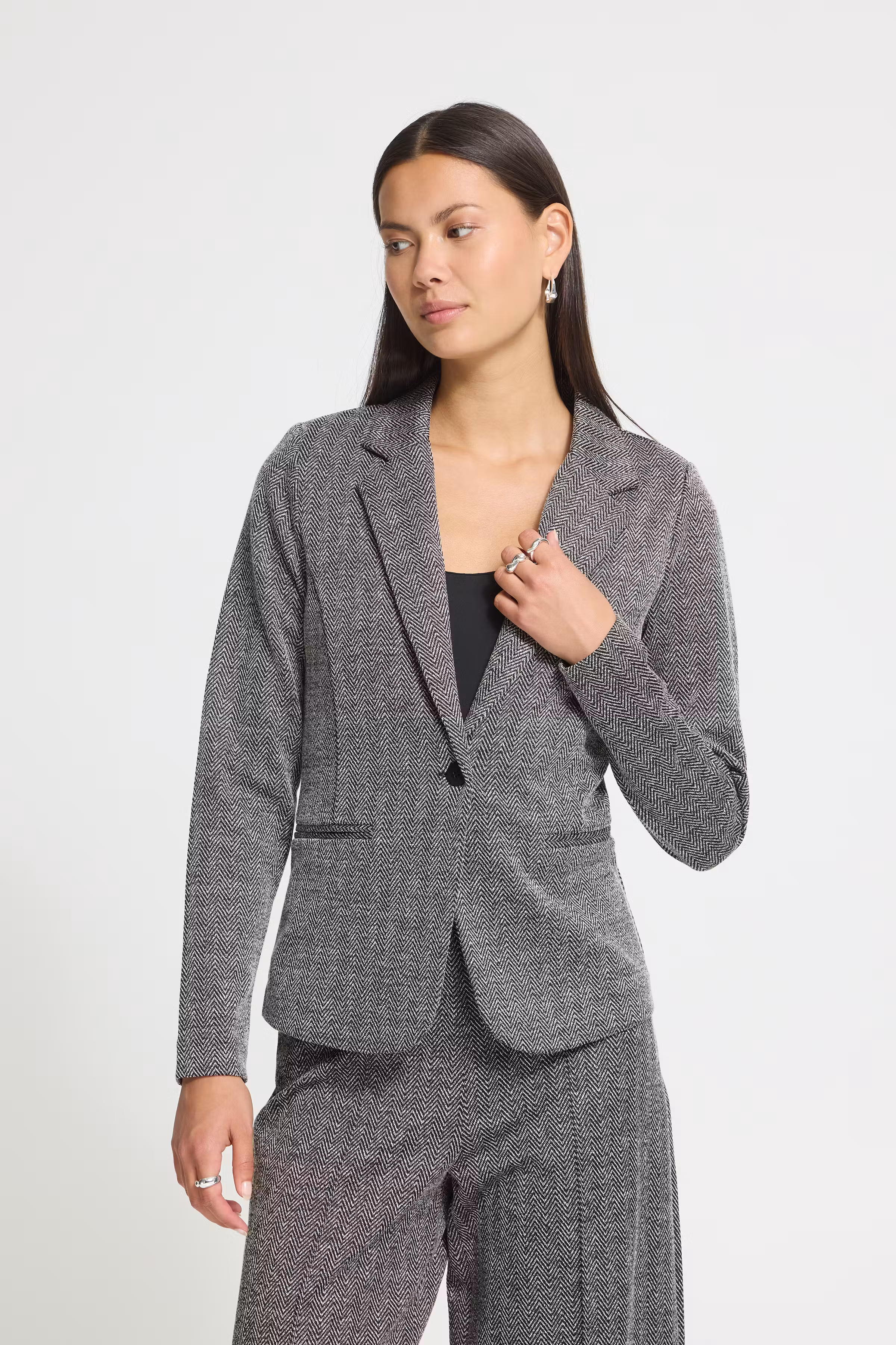 IHKATE JACQUARD Blazer LOOKBOOK FRONT 20121600-203523