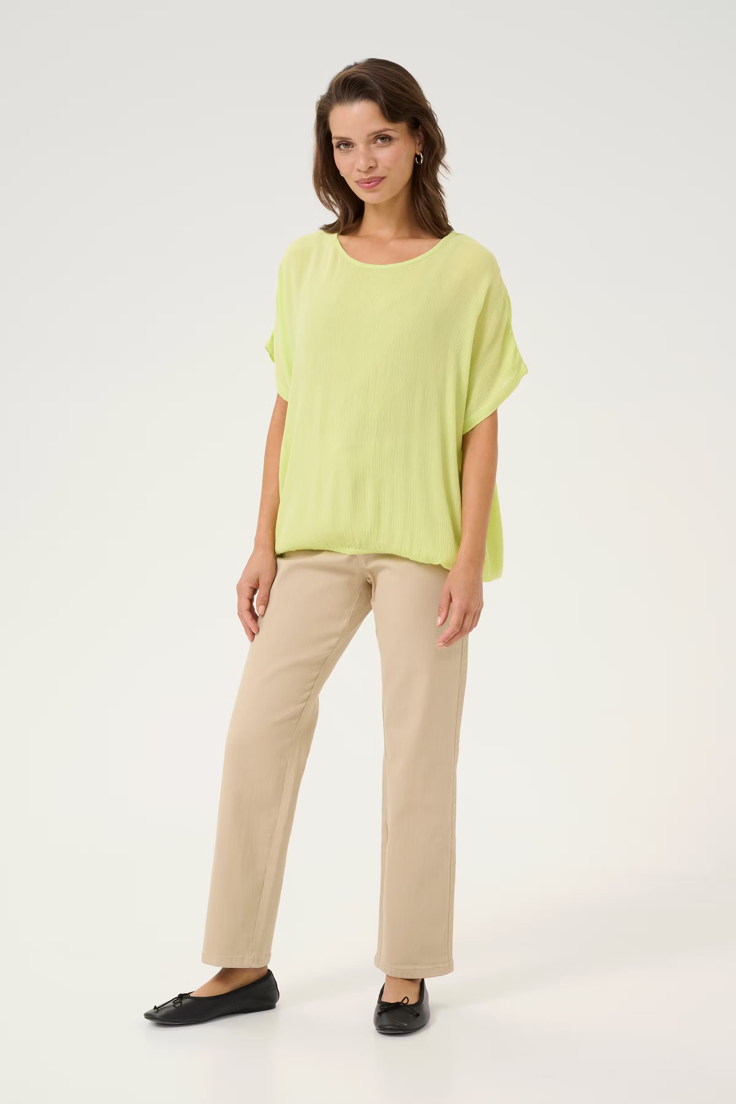 KAamber Bluse LOOKBOOK FRONT 10500781-130324