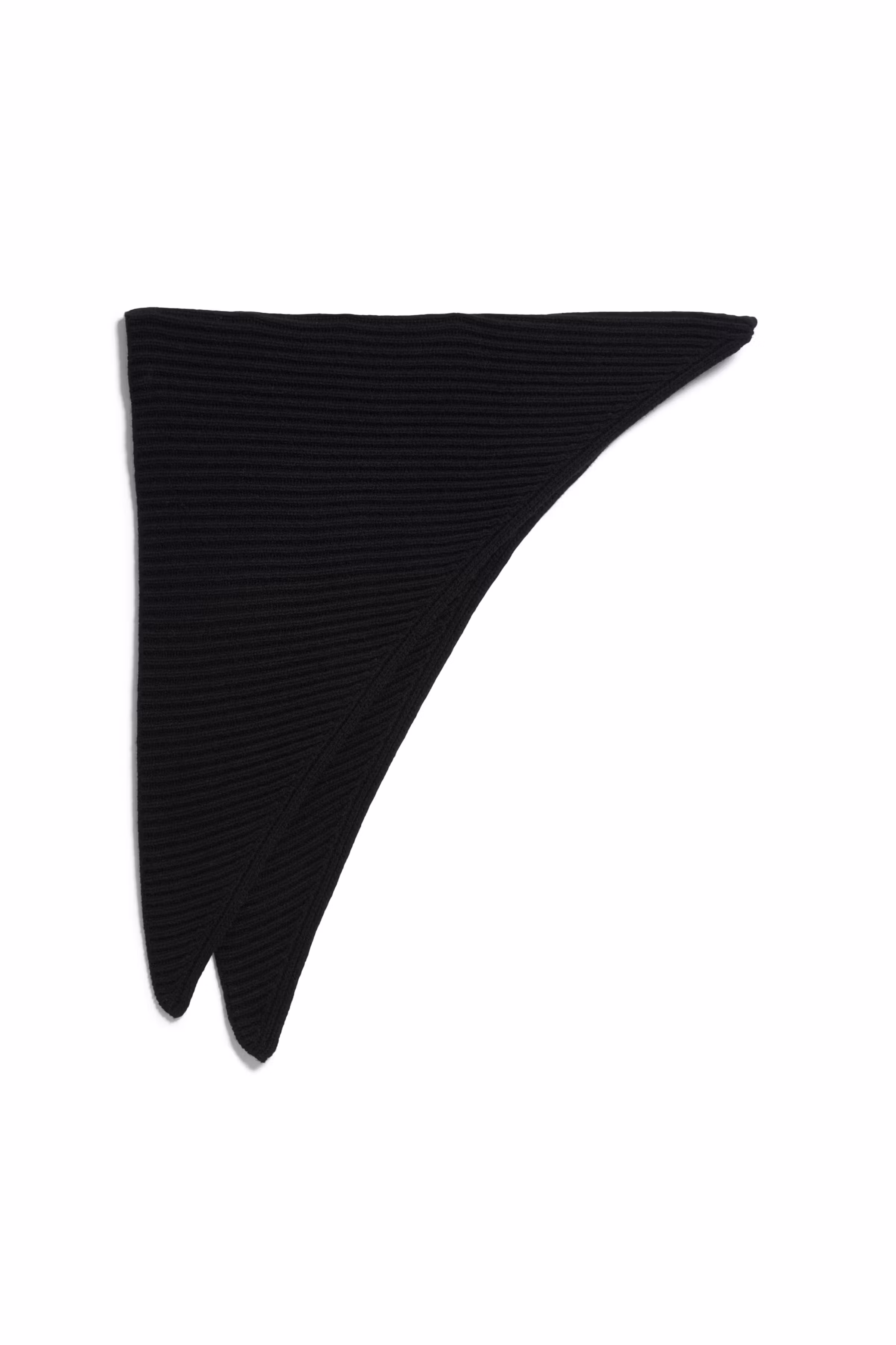 IOAmeila Tuch PACK FRONT 30600037-BK999