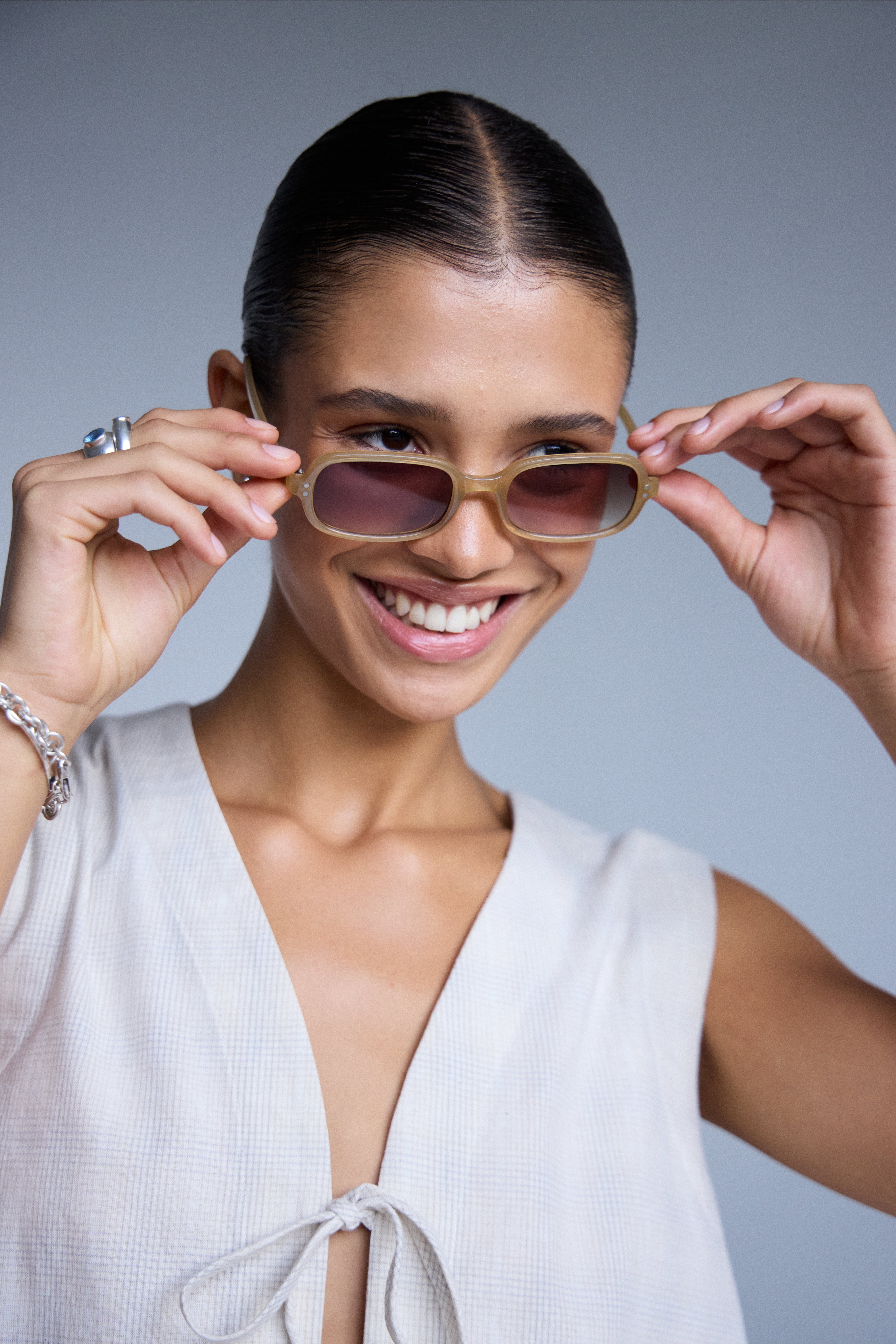 IHSAFFRON Top LOCATION NONE 20123220-130905