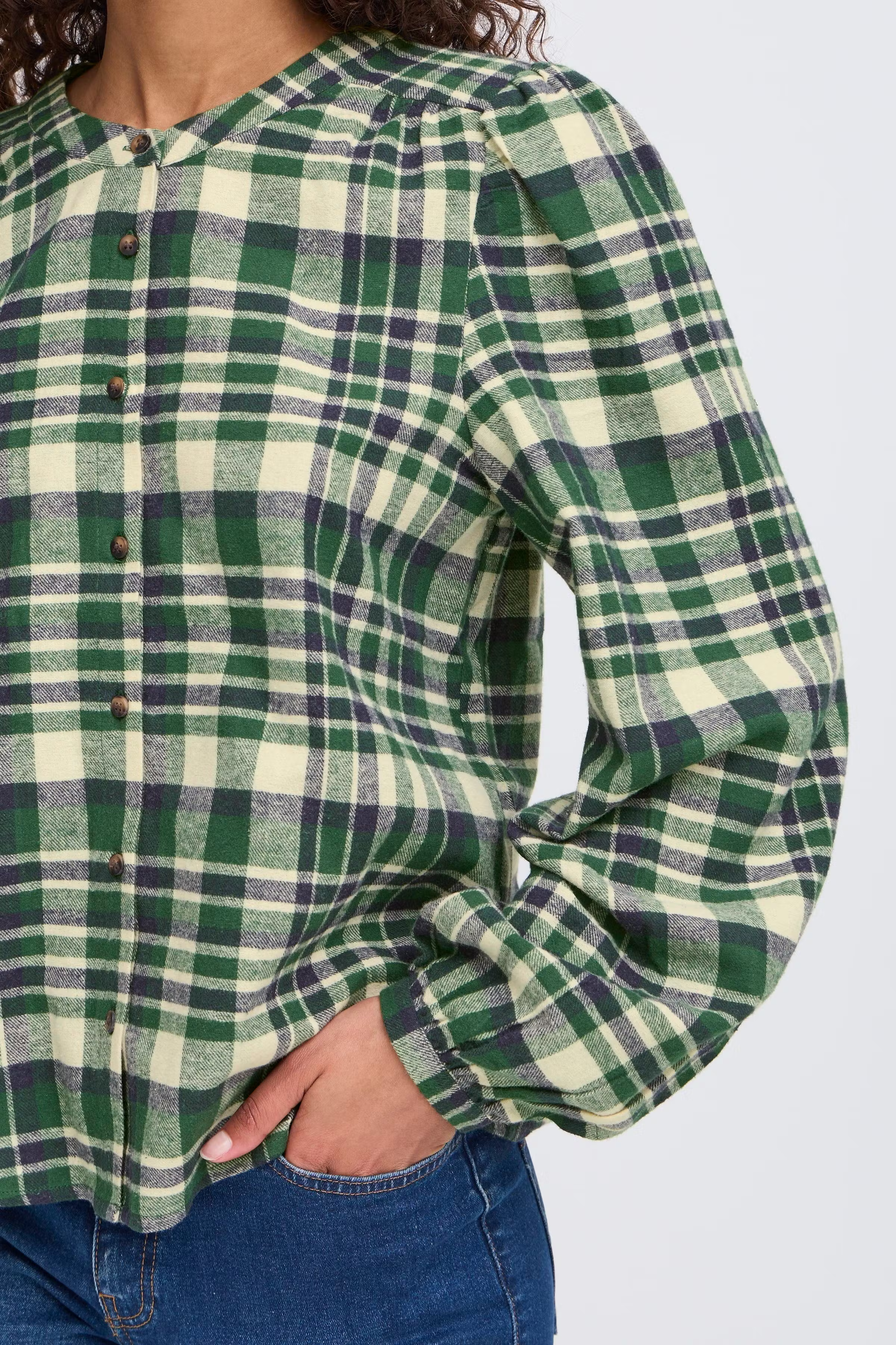 IHTAMANNA Skjorte LOOKBOOK DETAIL 20124456-900001110