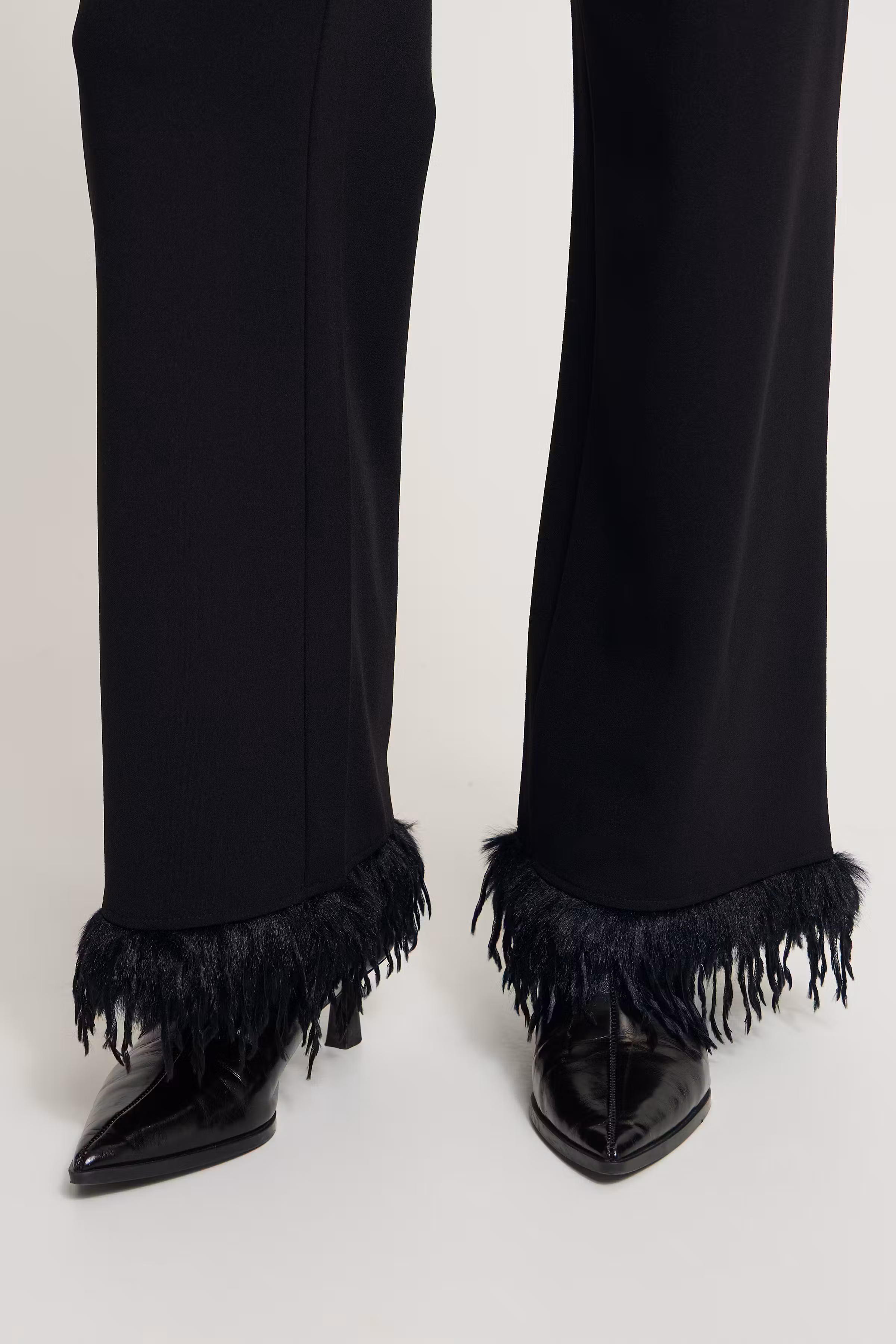 IHKATINE Trousers LOOKBOOK DETAIL 20127148-194008