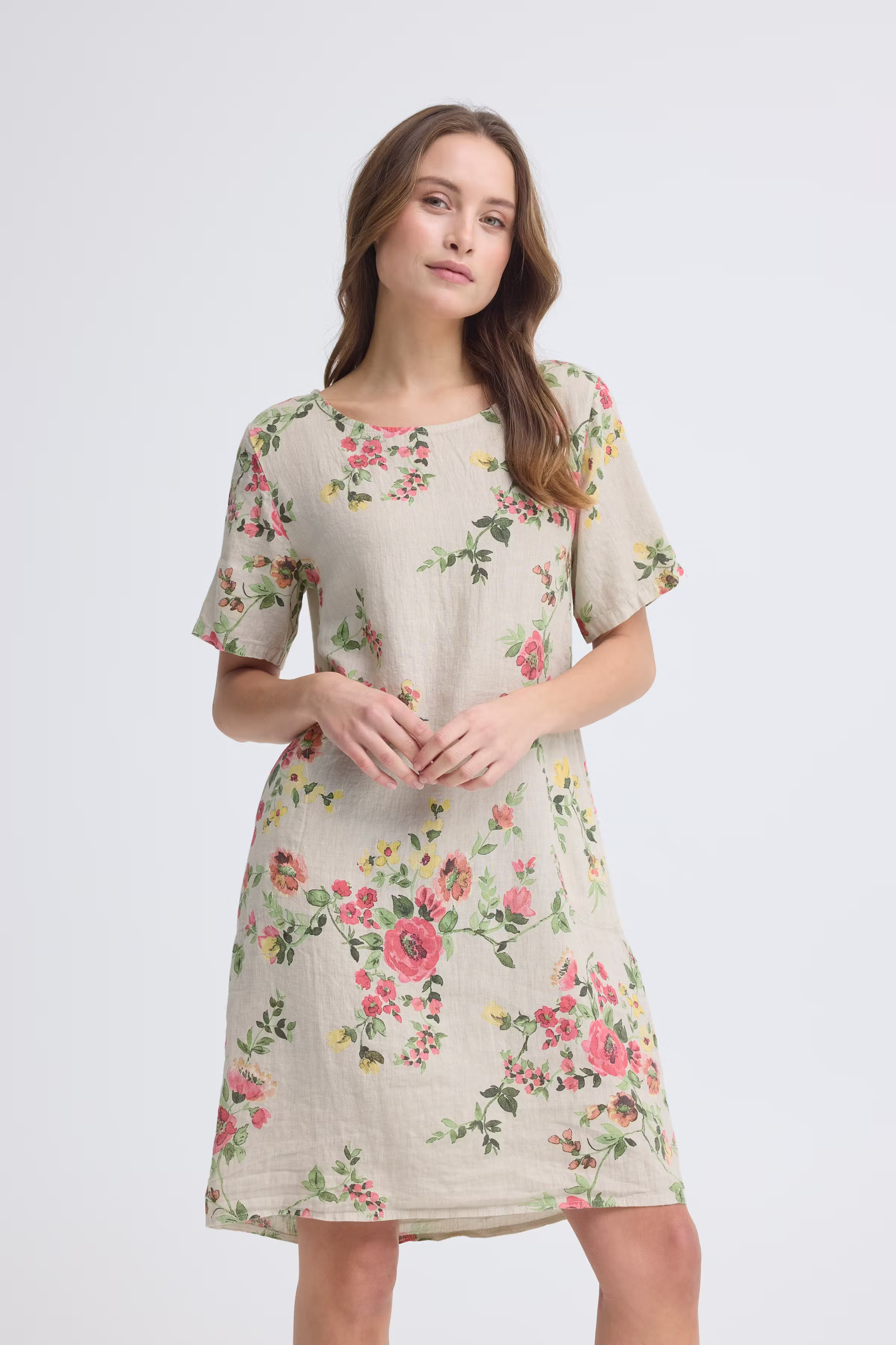 SBTORINA Kjole LOOKBOOK FRONT 22101159-130907