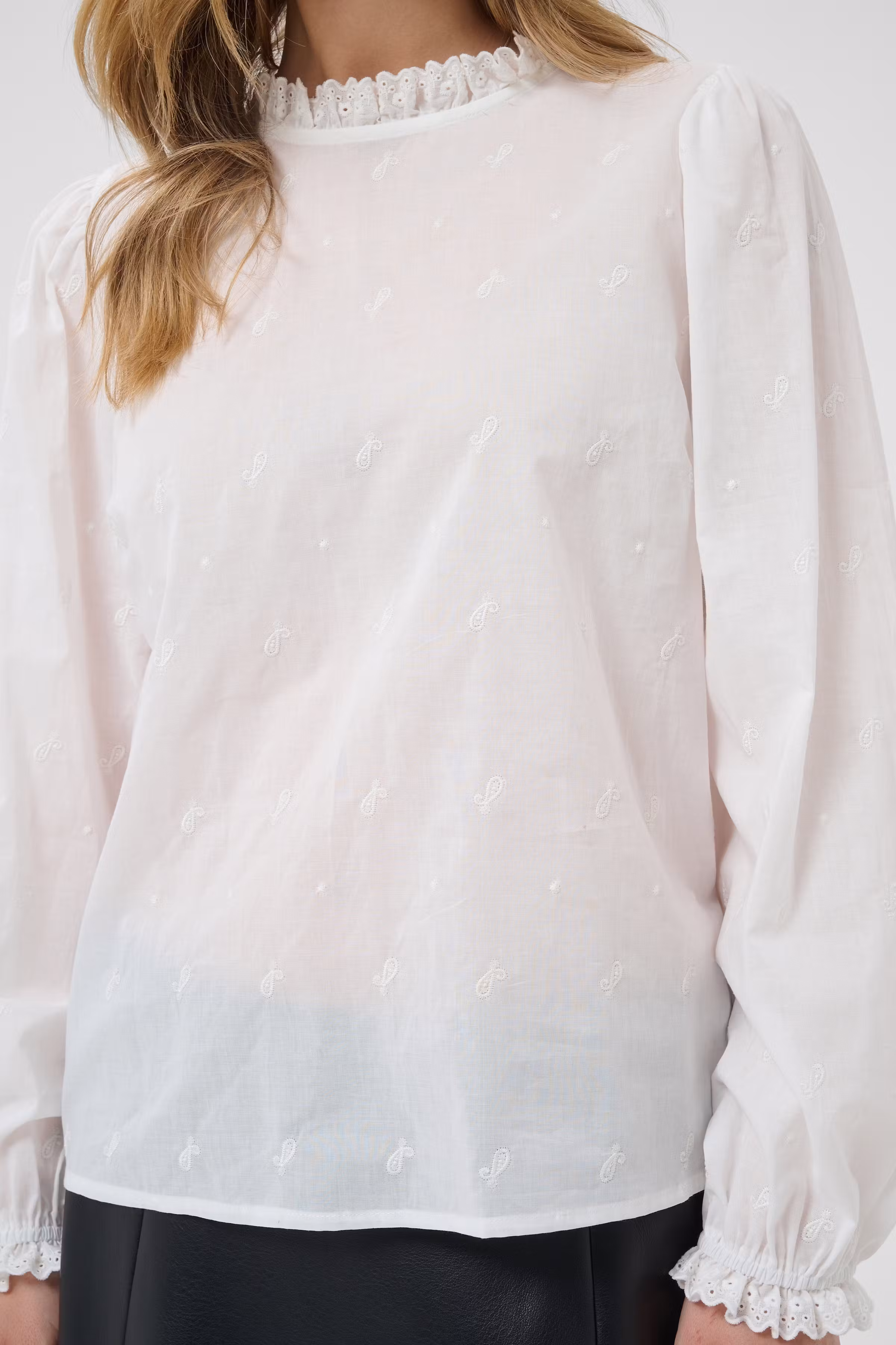 CRKalikah Blouse LOOKBOOK DETAIL 10615648-110602