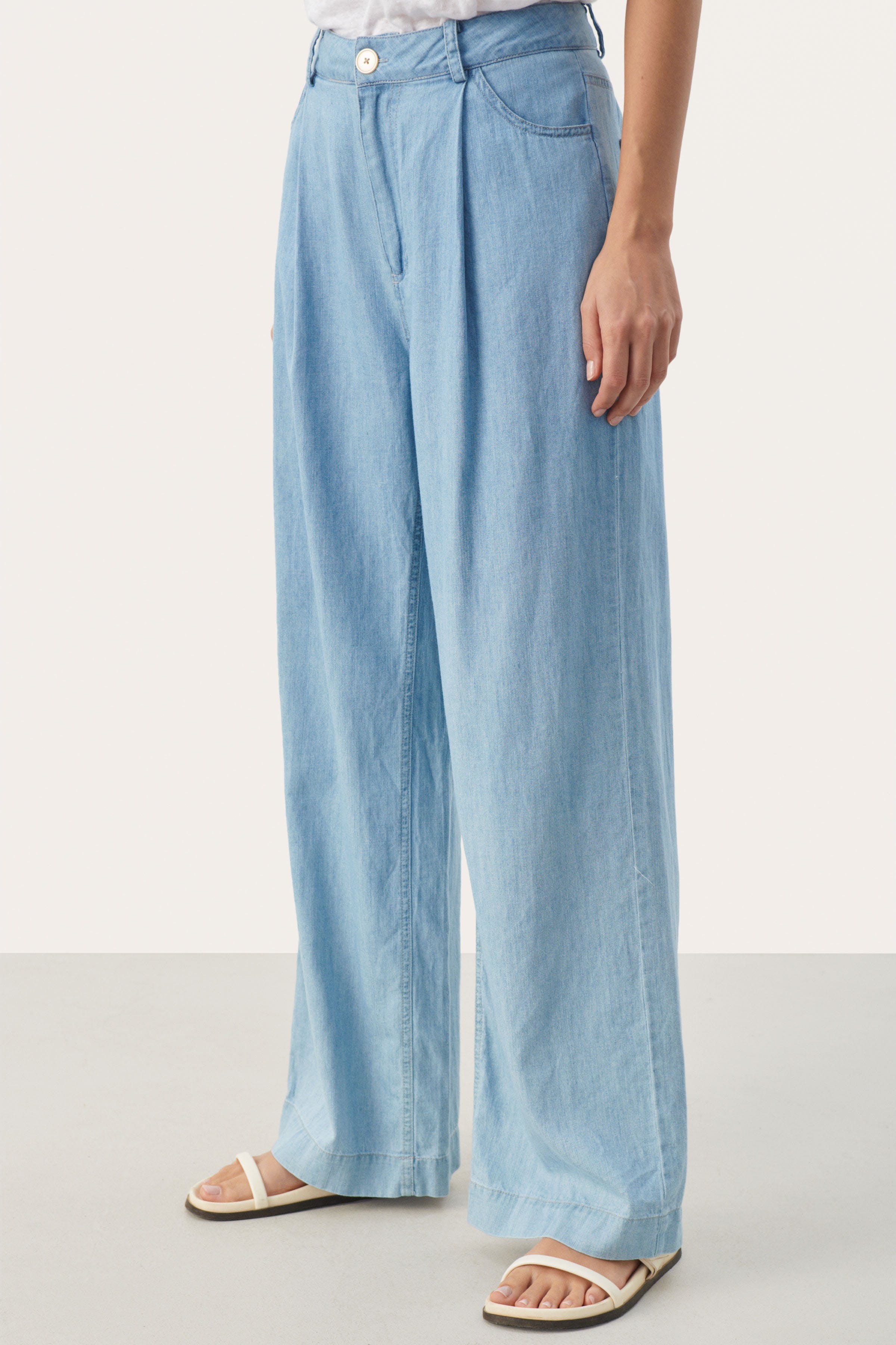 EvelyPW Hose LOOKBOOK FRONT 30308401-300146