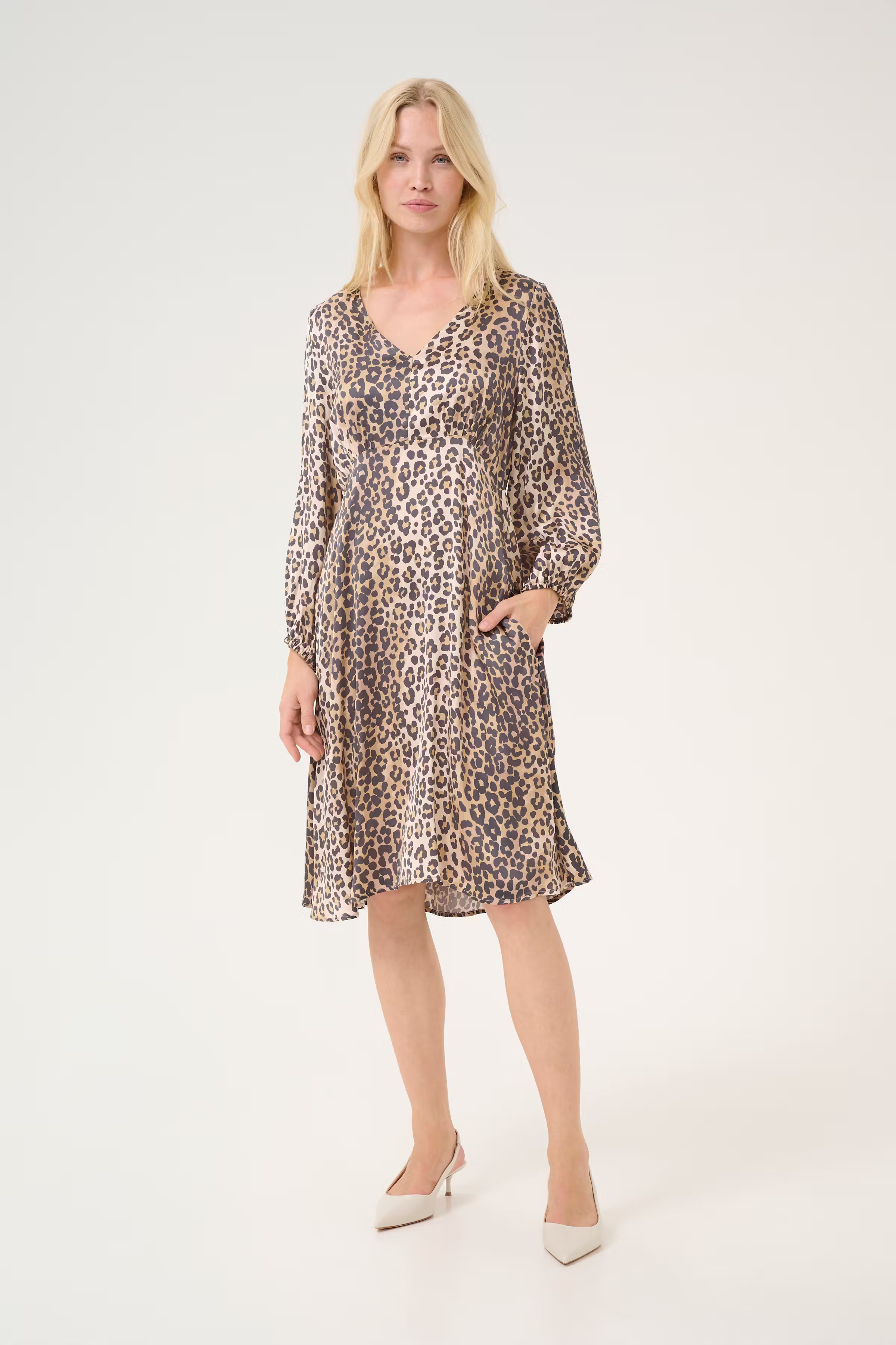 CUleona Leopardjurk LOOKBOOK FRONT 50111703-107355
