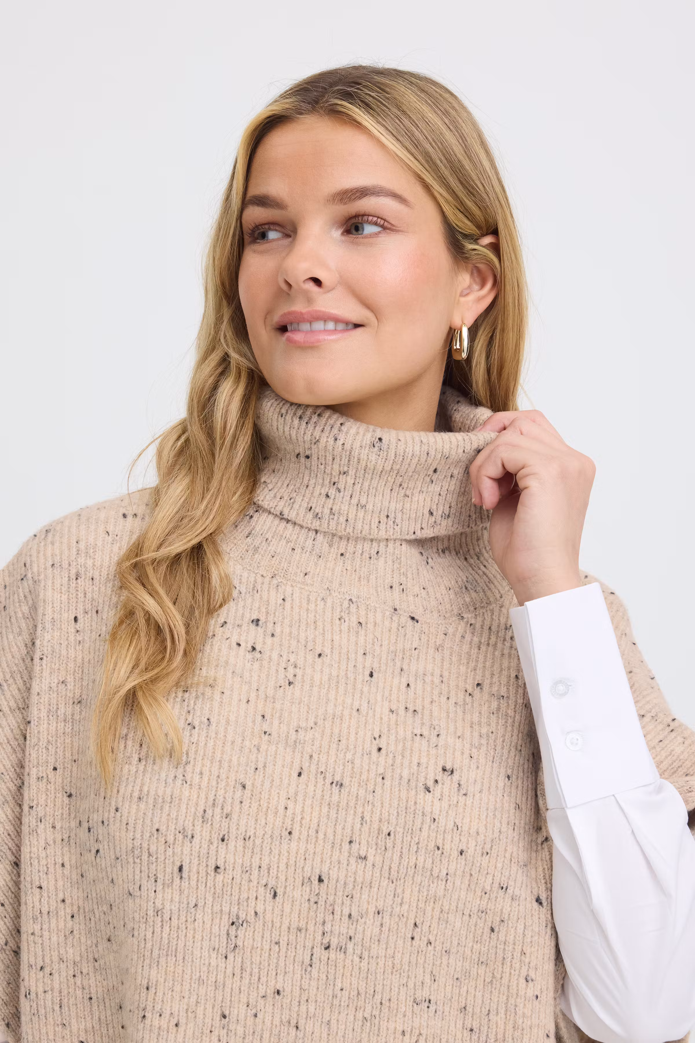 FRNANNA Poncho LOOKBOOK DETAIL 20618137-1613051