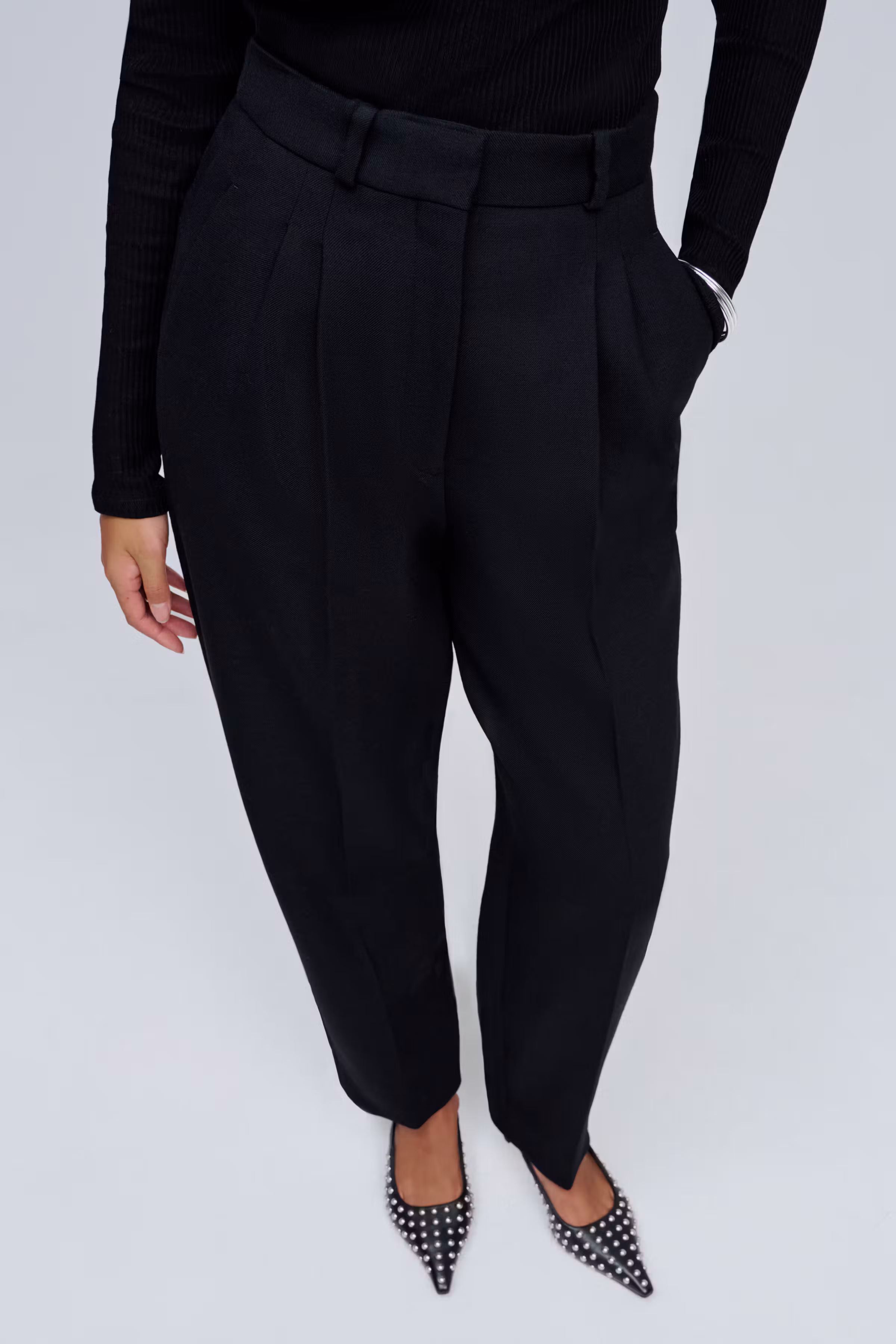 IOPadrona Trousers LOOKBOOK FRONT 30600056-BK999