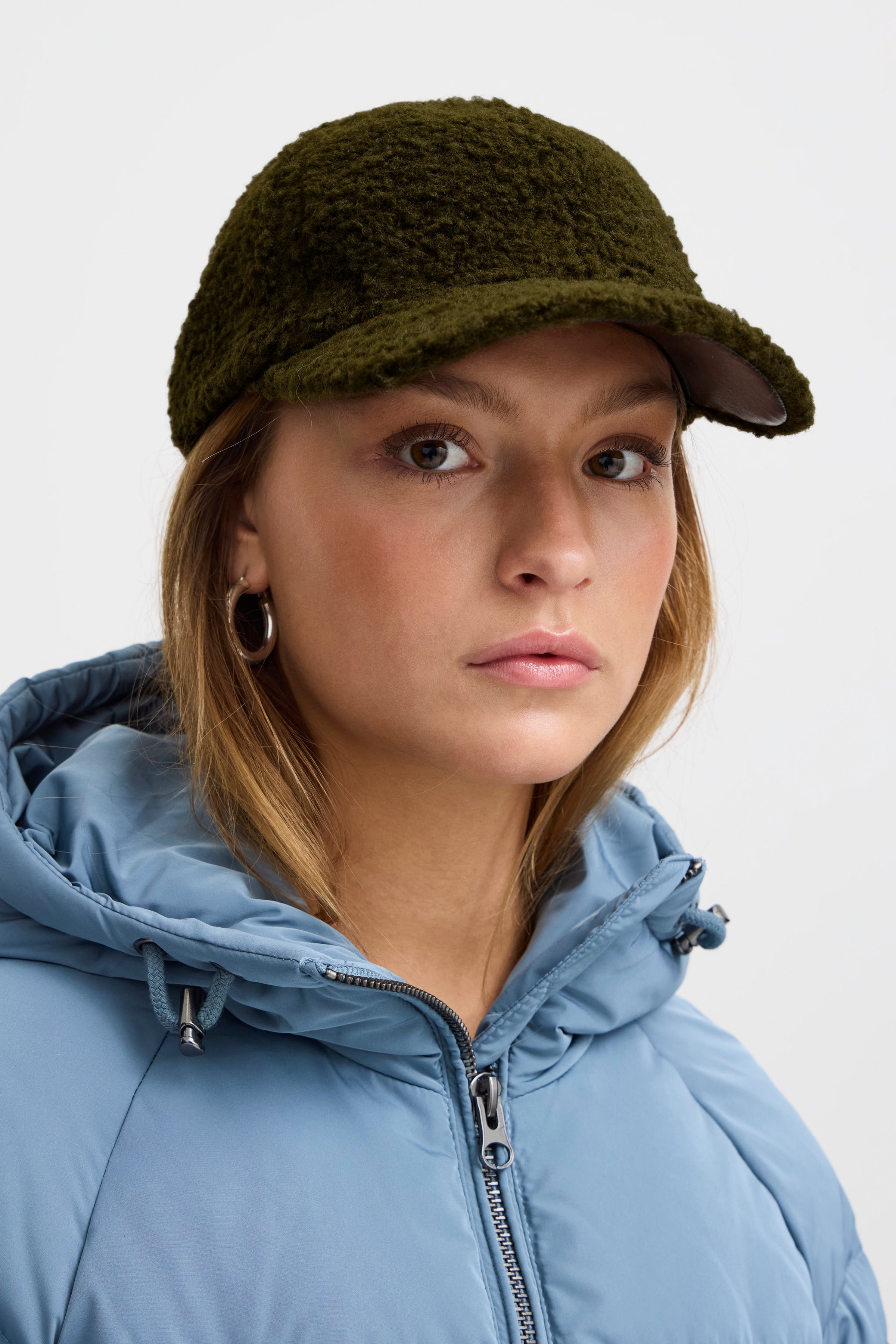 IANADINE Hue LOOKBOOK FRONT 20121533-180629