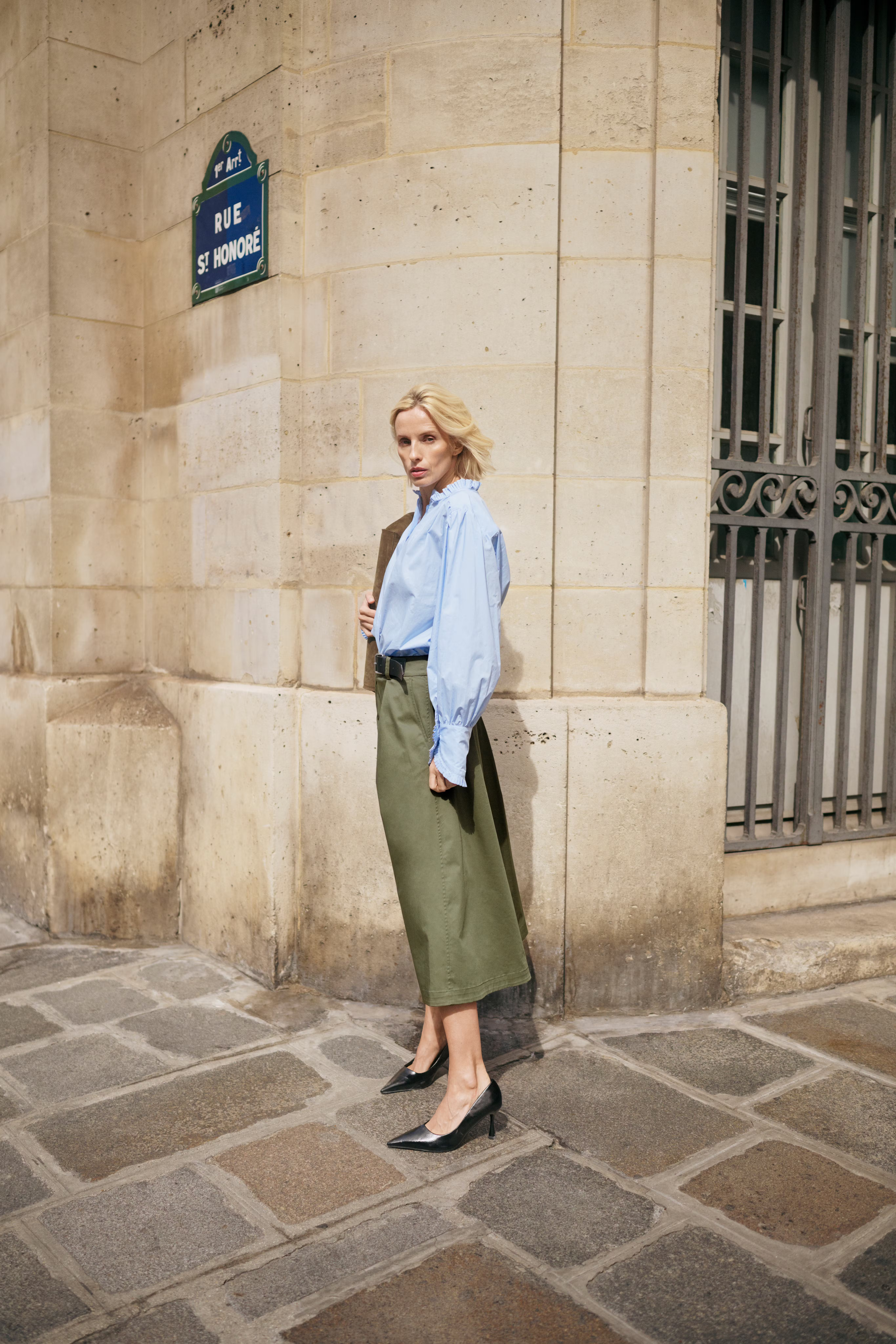 KBEgina Rock LOCATION NONE 10105875-180312