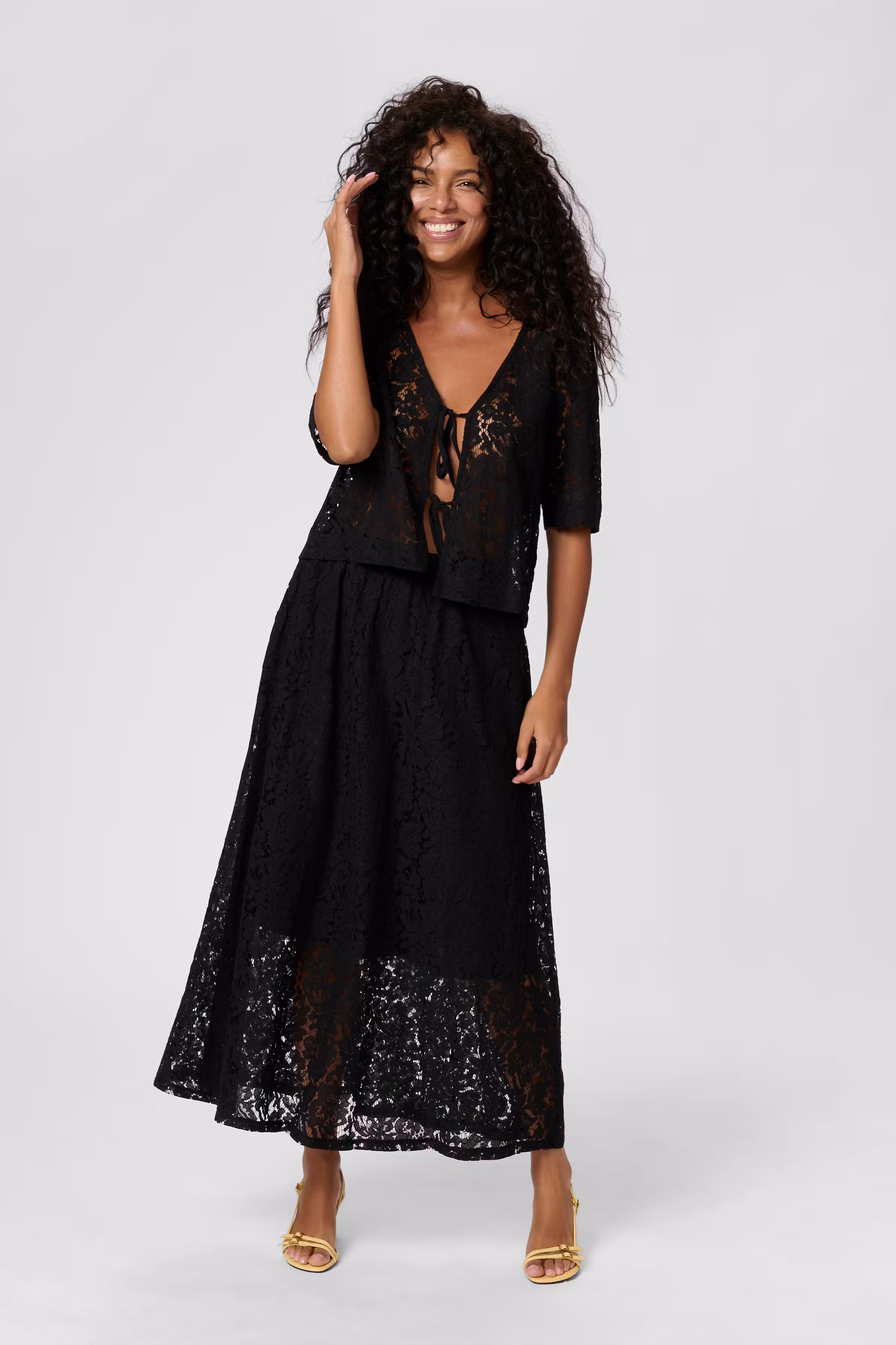 KAnomi Bluse LOOKBOOK FRONT 10510129-100121