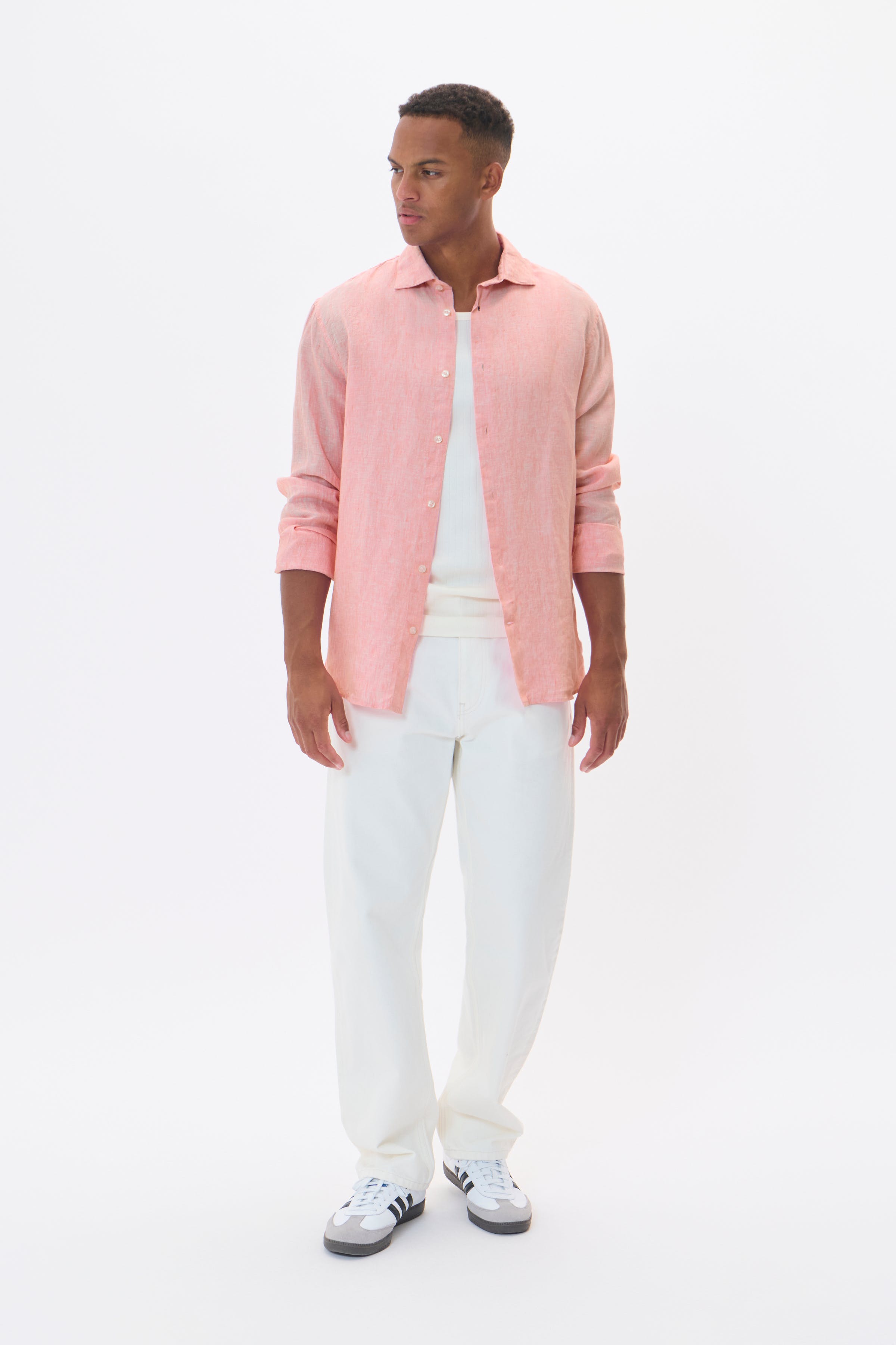 MAmarc linneskjorta LOOKBOOK FRONT 30205841-151922