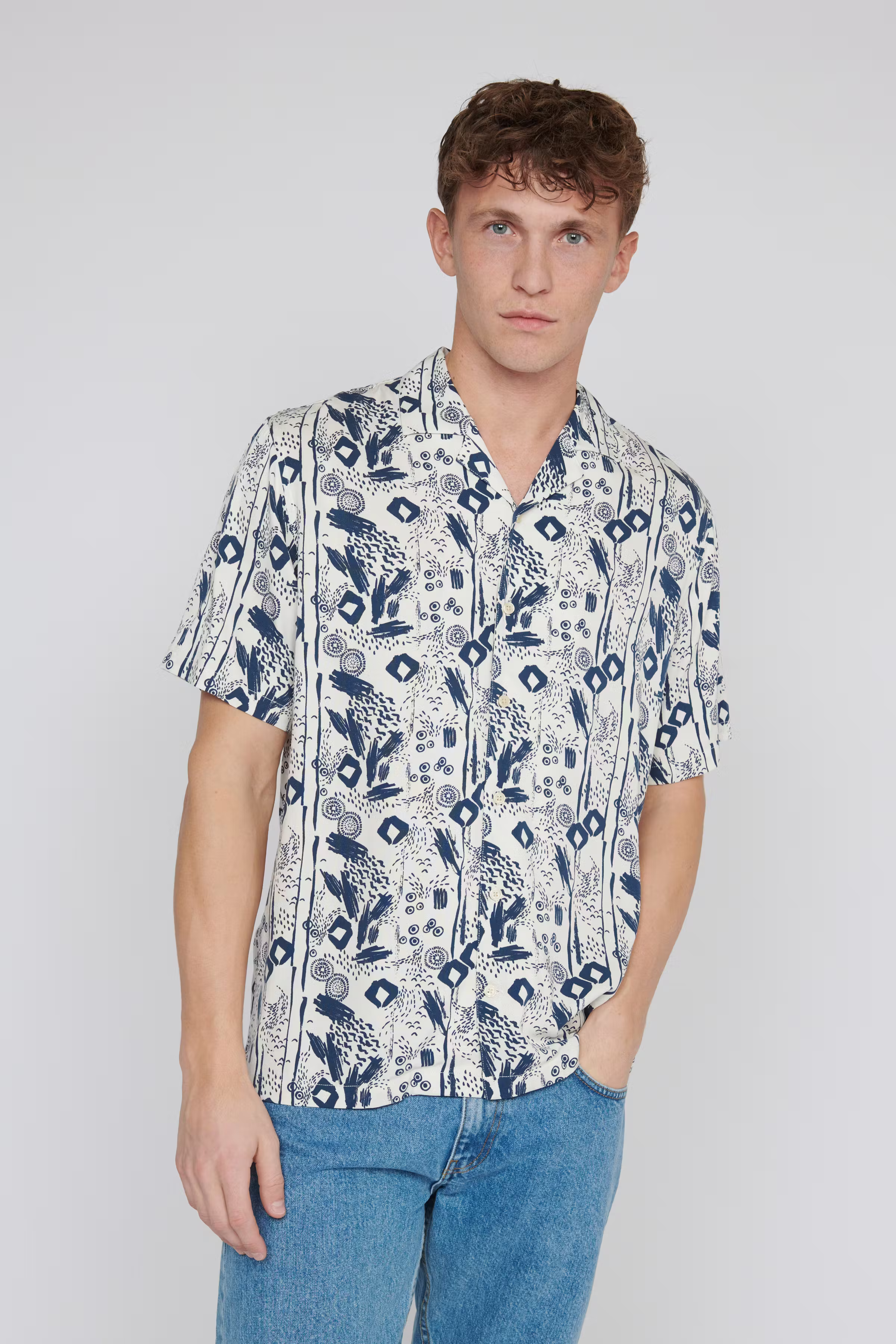 MAklampo Skjorte LOOKBOOK FRONT 30207415-110104