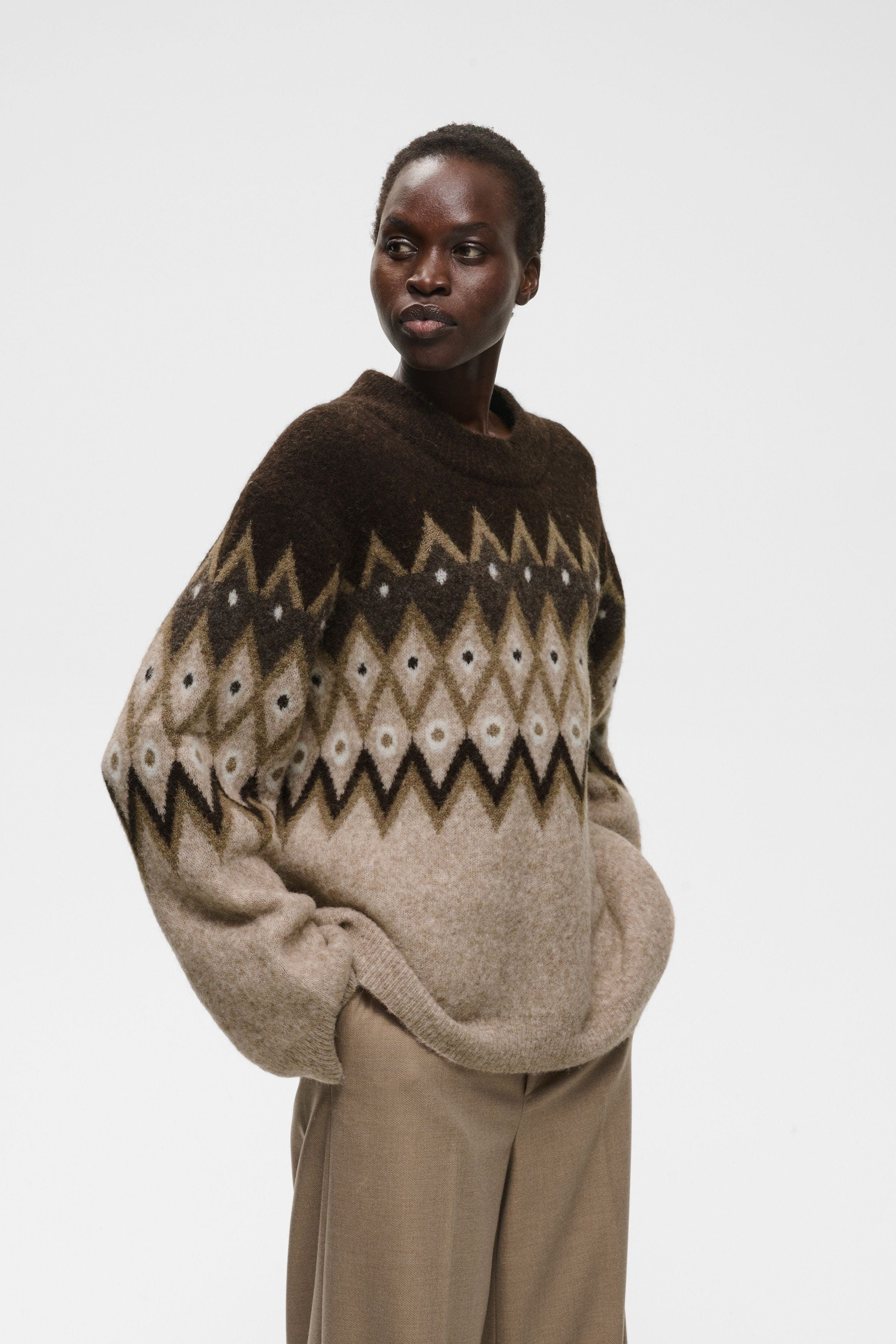 POPPYIW Pullover LOOKBOOK FRONT 30113009-900013607