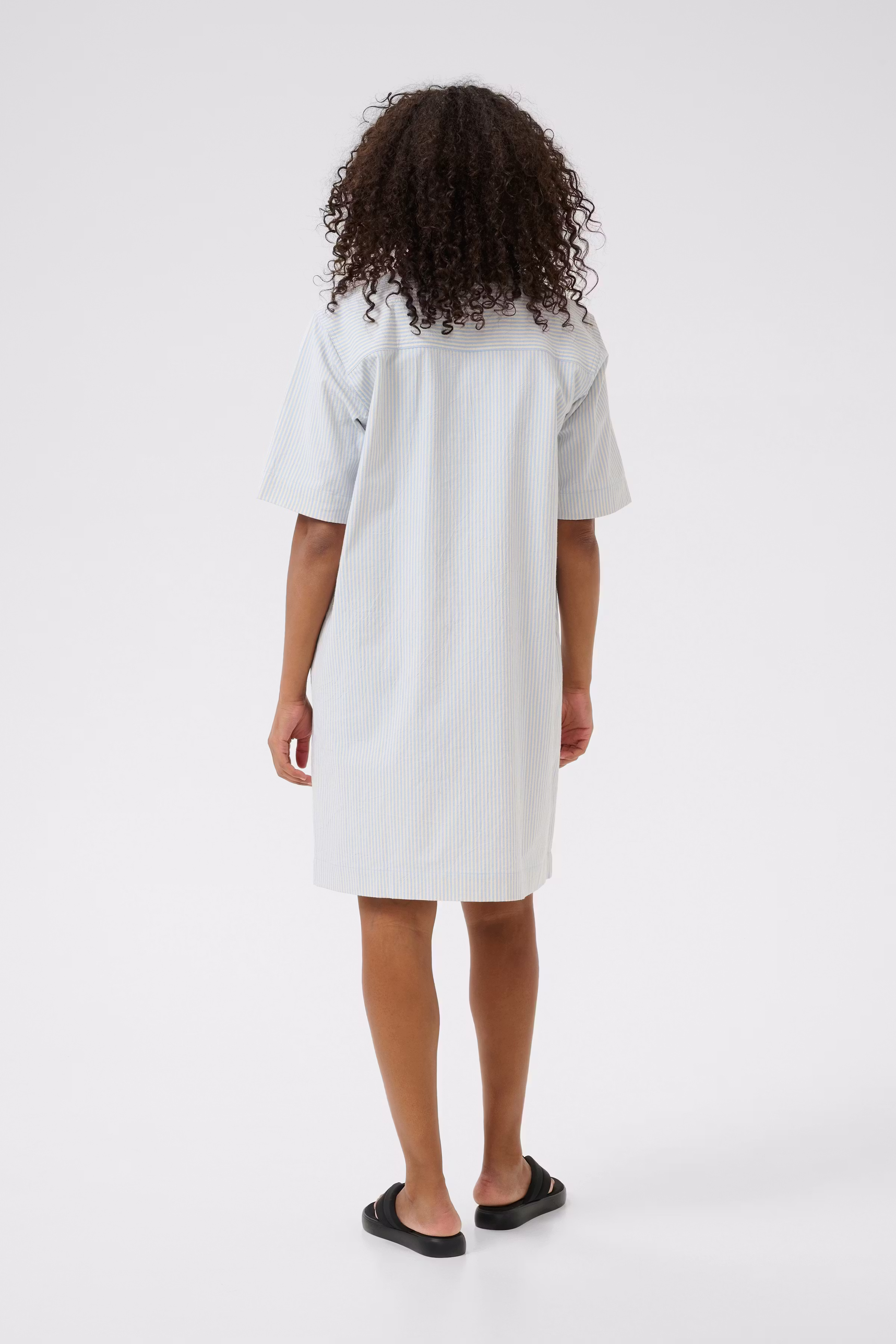 KAnaya Robe LOOKBOOK BACK 10510107-107728