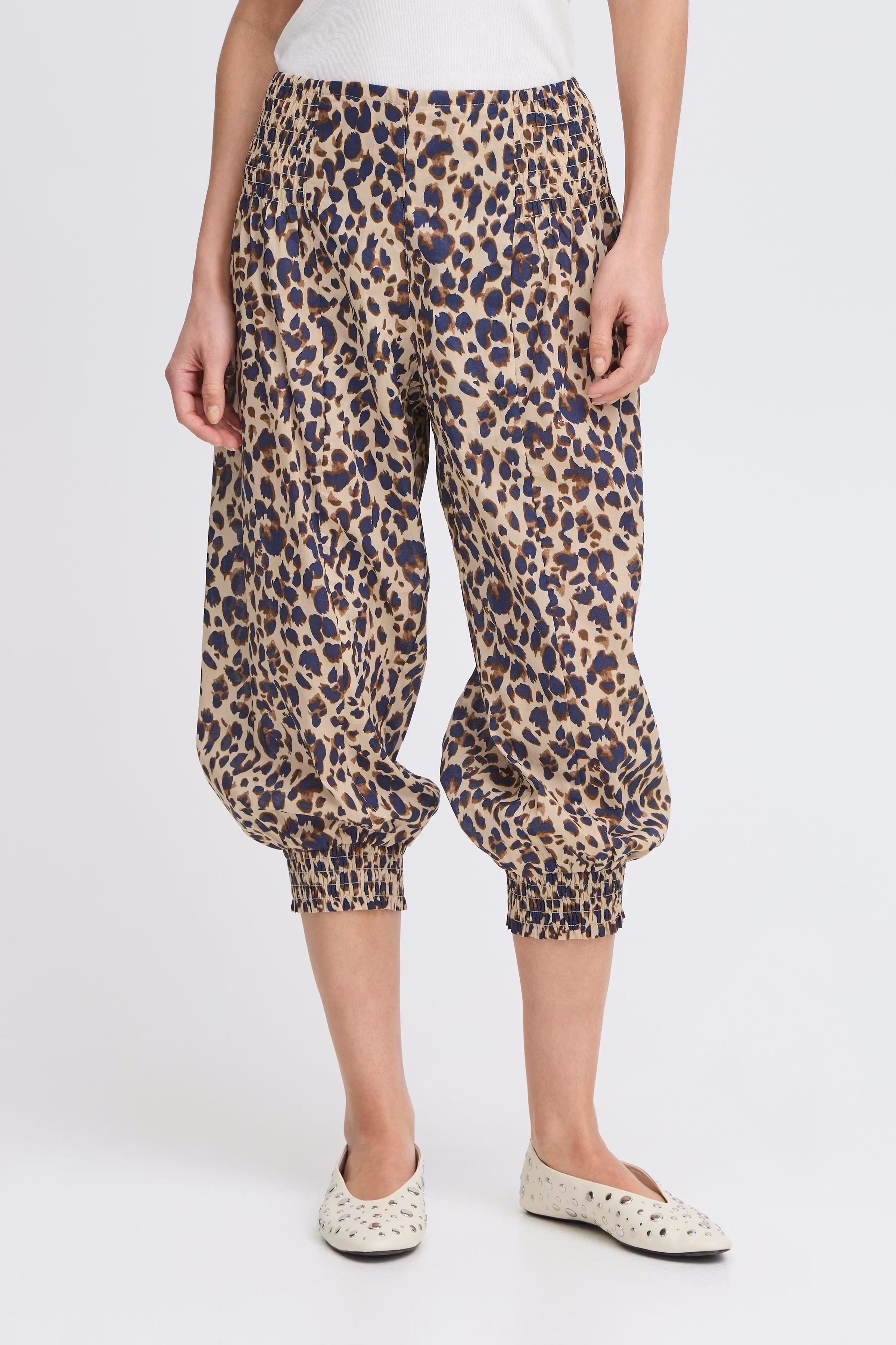 PZJILL Trousers LOOKBOOK FRONT 50200339-202010