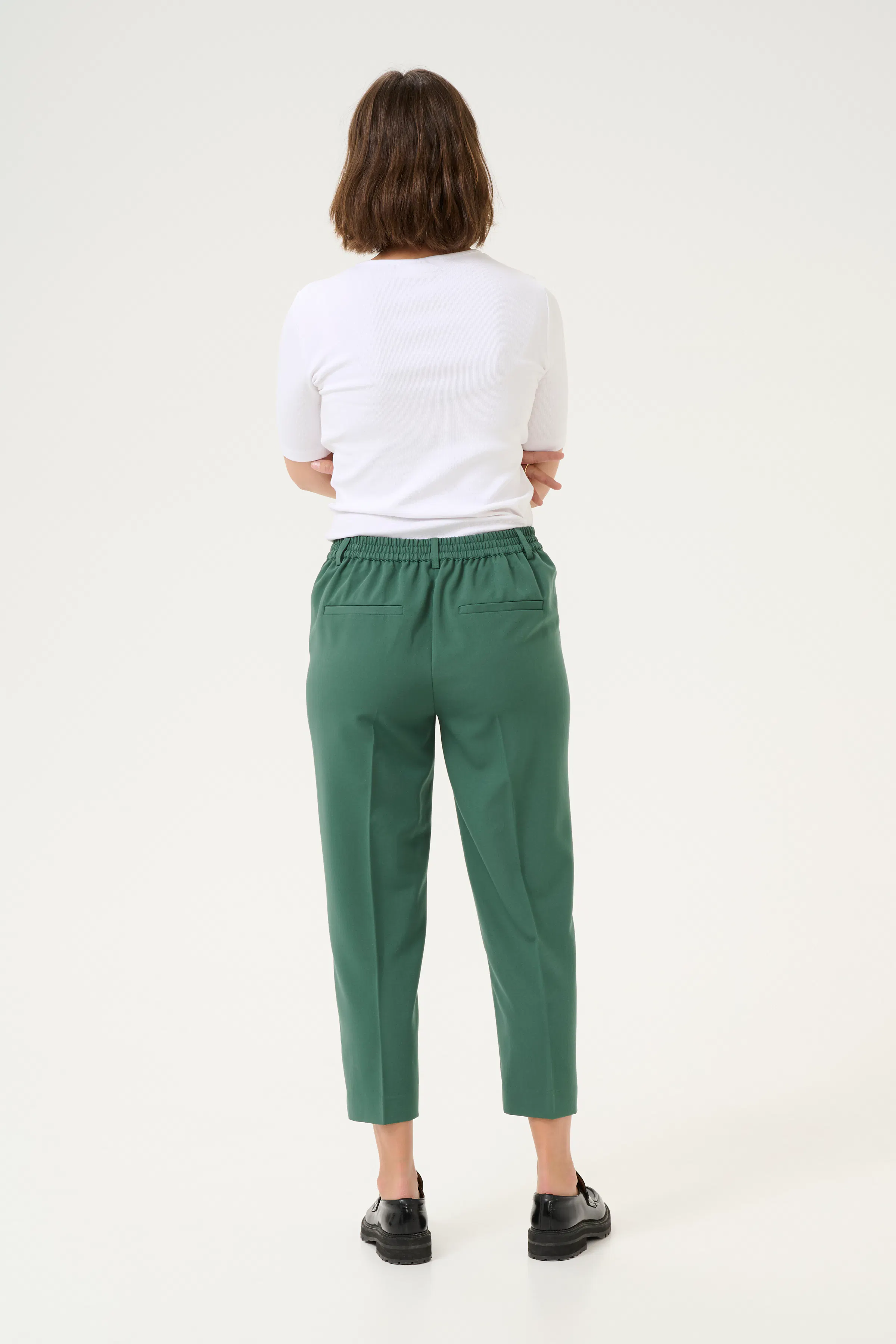 KAsakura Cropped Bukser LOOKBOOK BACK 10506127-185913