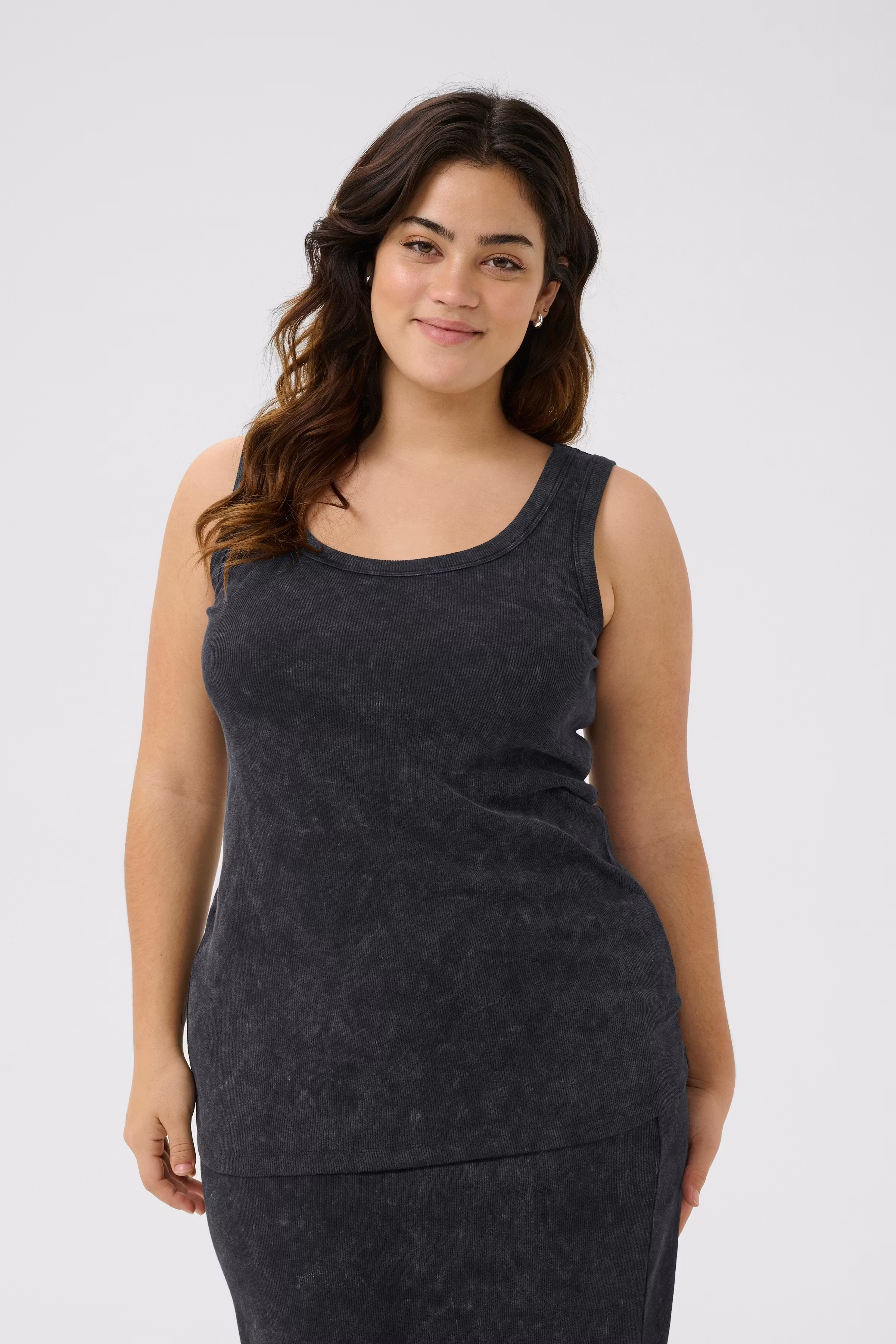 KCdalia Top LOOKBOOK FRONT 10583204-107404