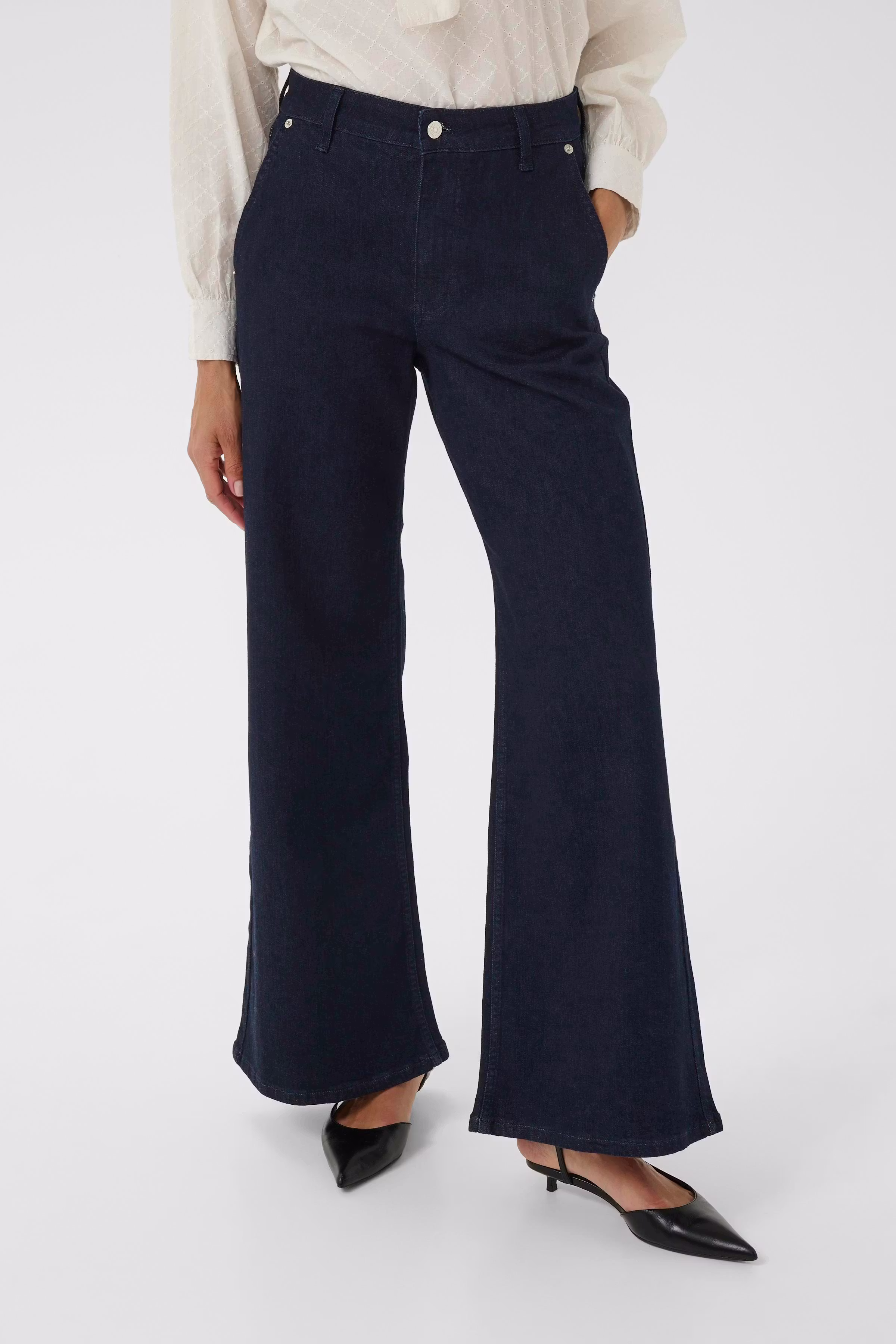 SafinaPW Jeans LOOKBOOK FRONT 30309942-300159