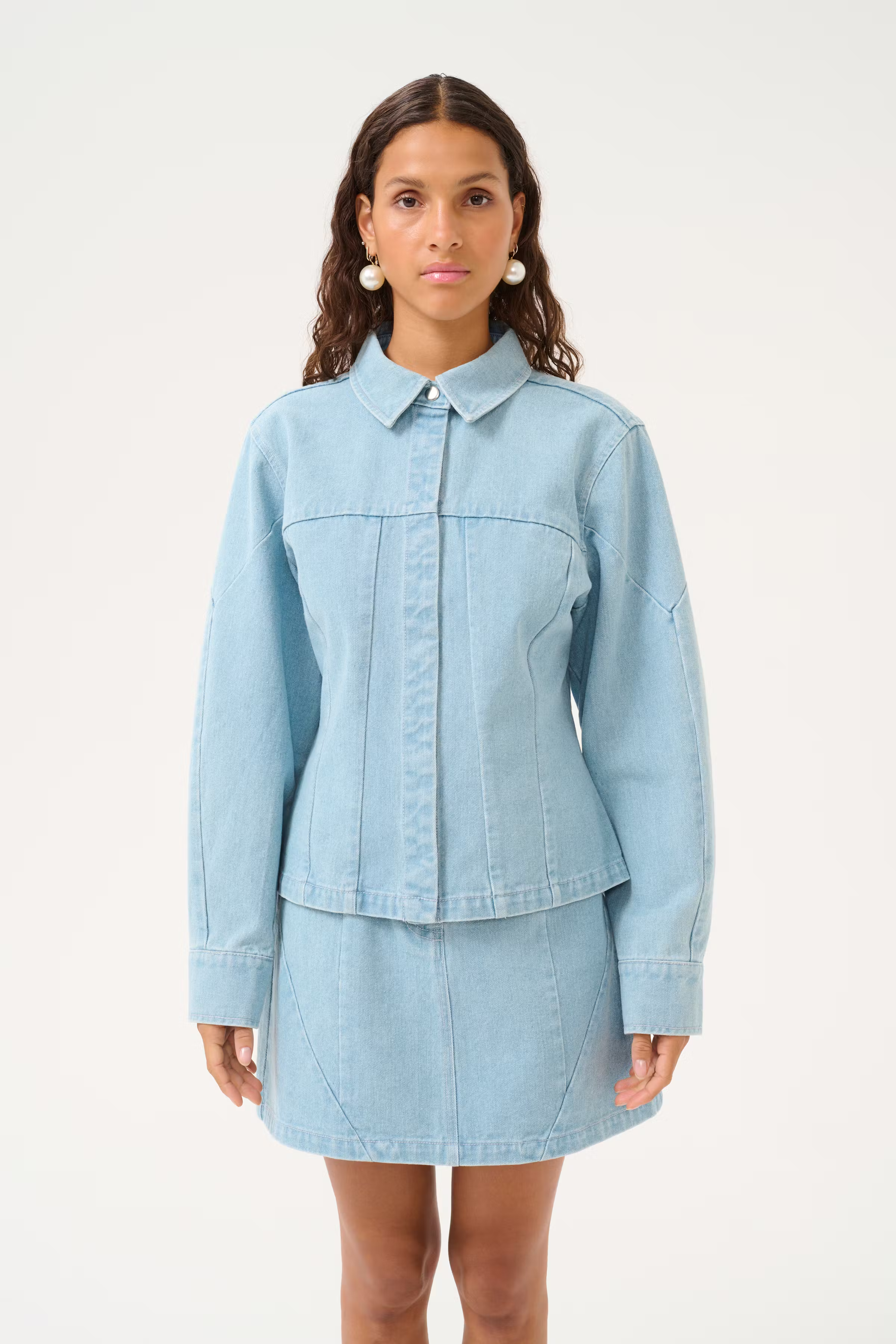 KBVipper Denimskjorte LOOKBOOK FRONT 10105478-100129