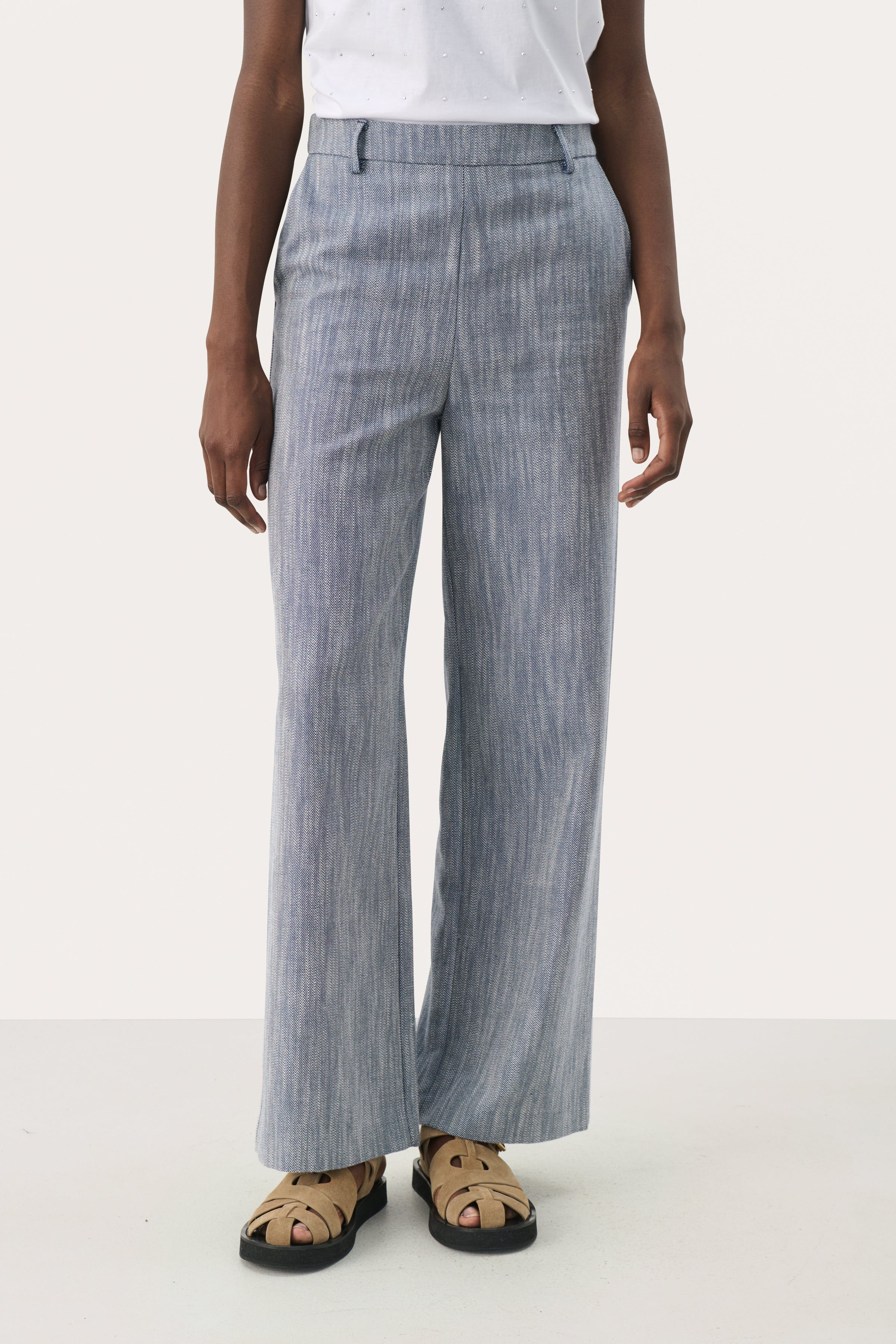 CaidanesPW Hose LOOKBOOK FRONT 30309349-303618