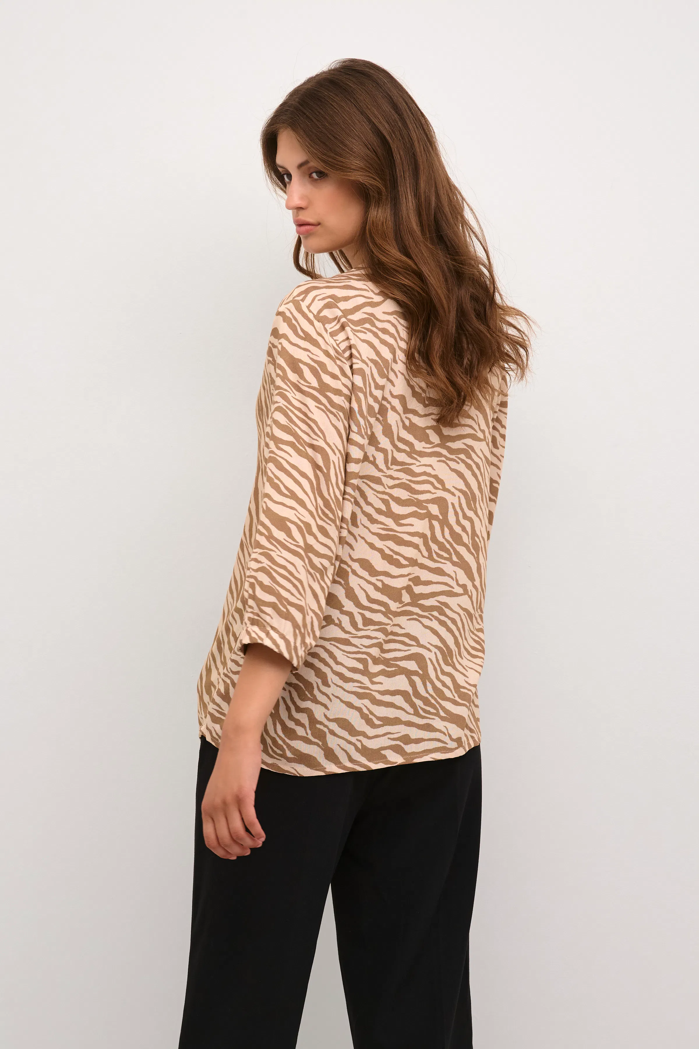 KAclaire Bluse LOOKBOOK BACK 10508704-105956