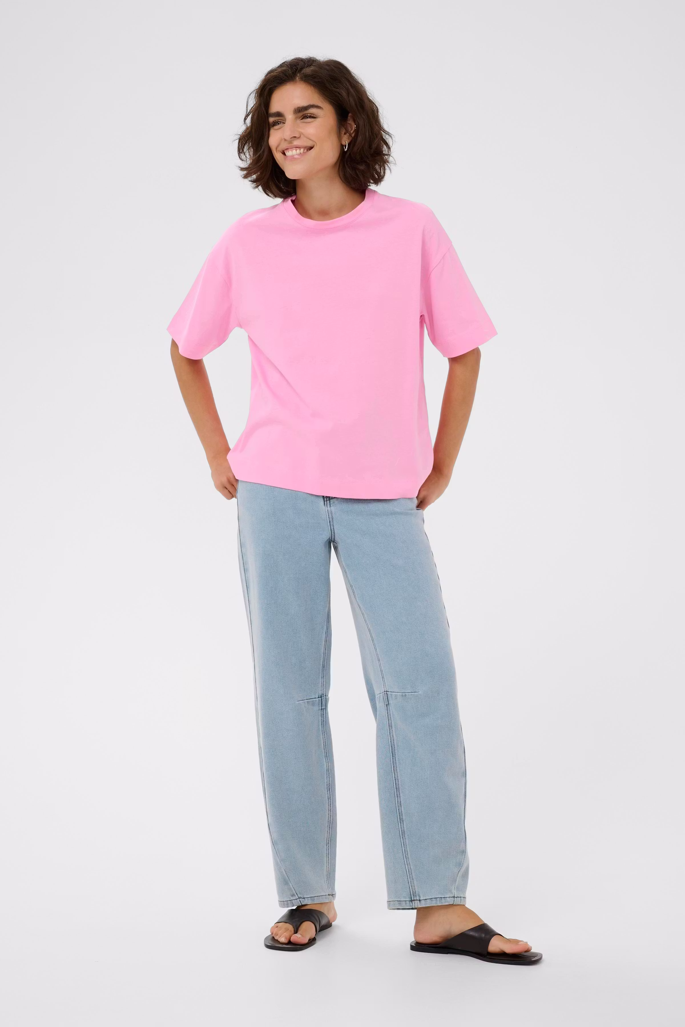 KAtomina T-shirt LOOKBOOK FRONT 10509743-152218