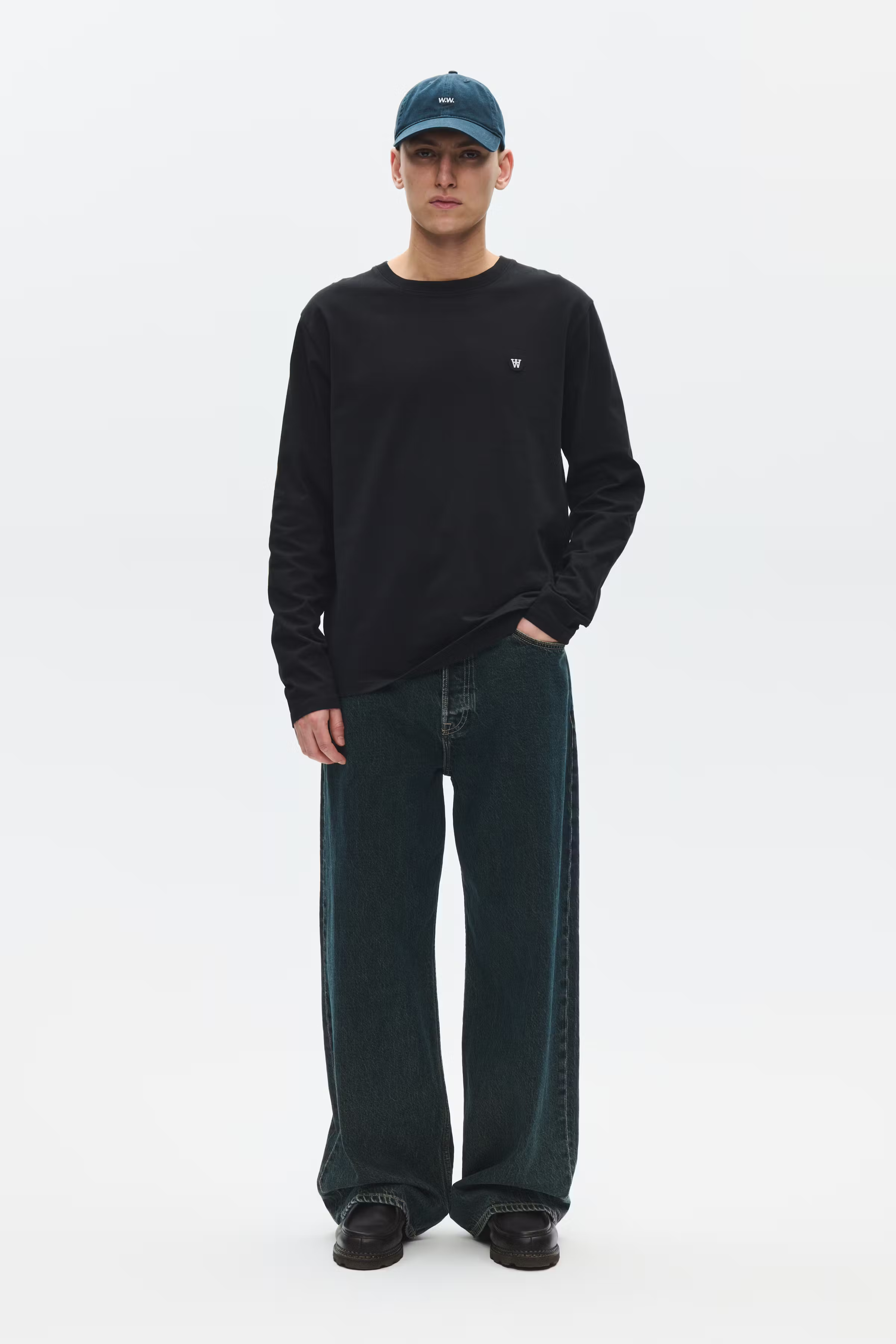 WWAce LS T-shirt LOOKBOOK FRONT 30252293-193911