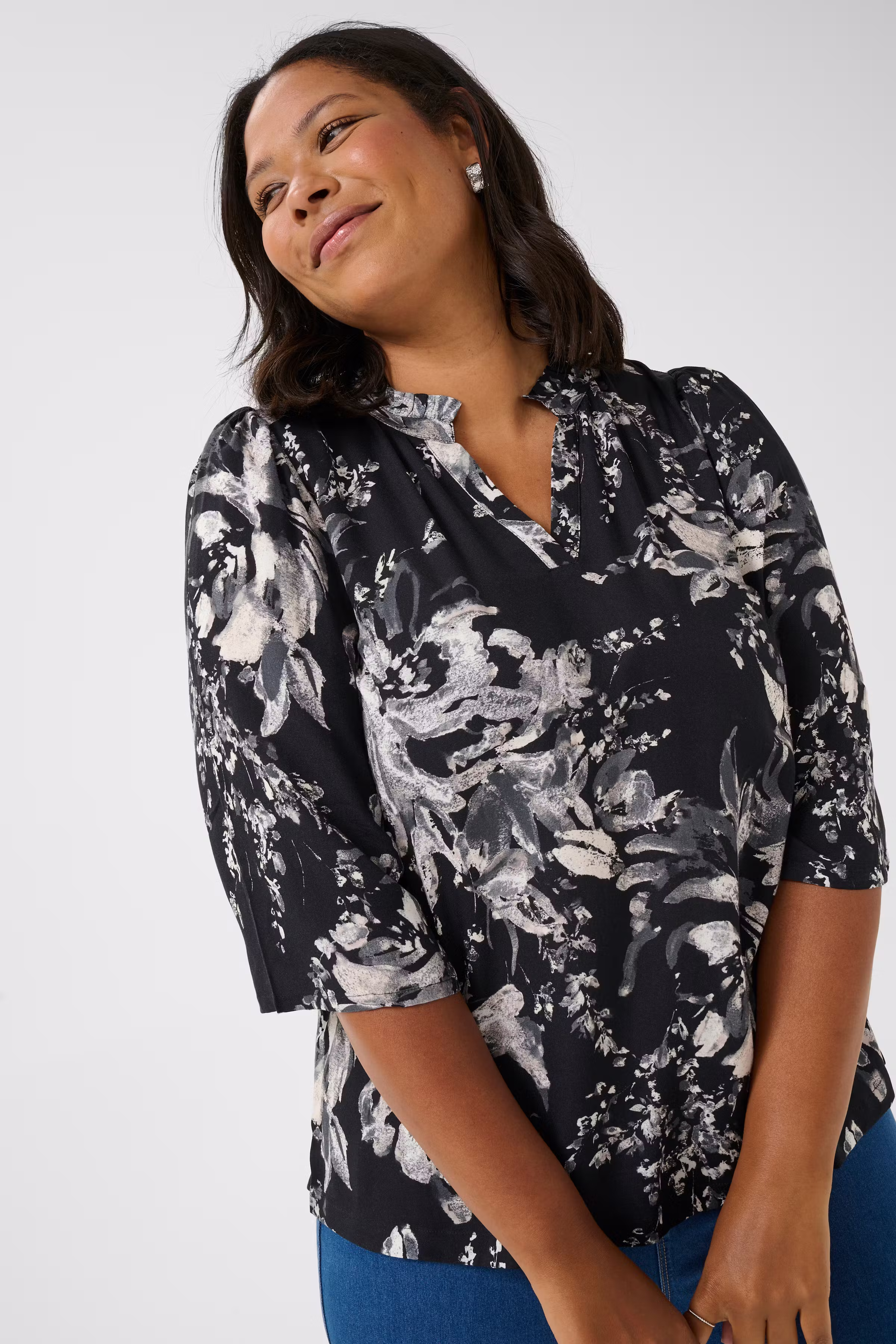 KCmona Bluse LOOKBOOK DETAIL 10583229-107152