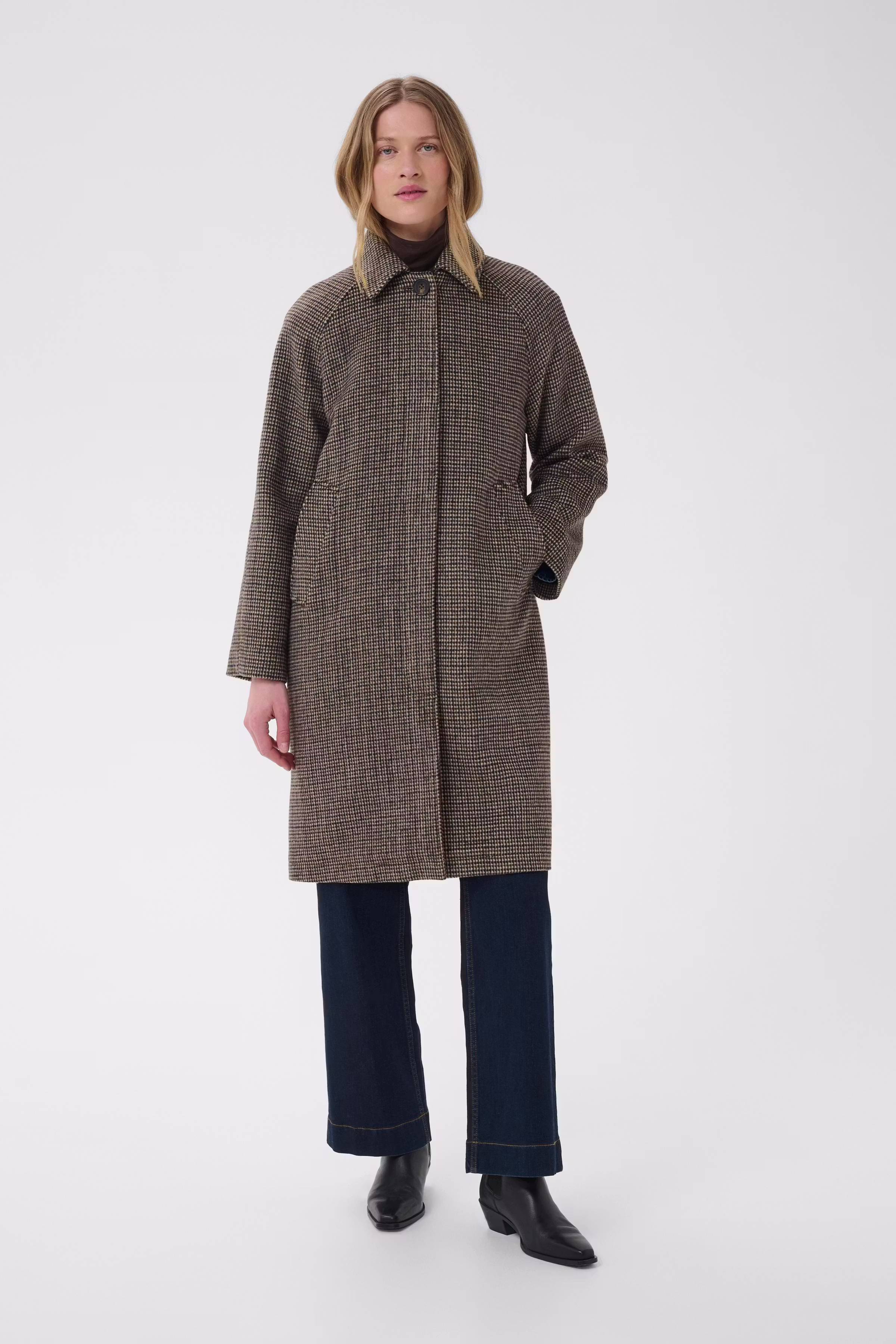 CatherinPW Mantel LOOKBOOK FRONT 30310644-305065