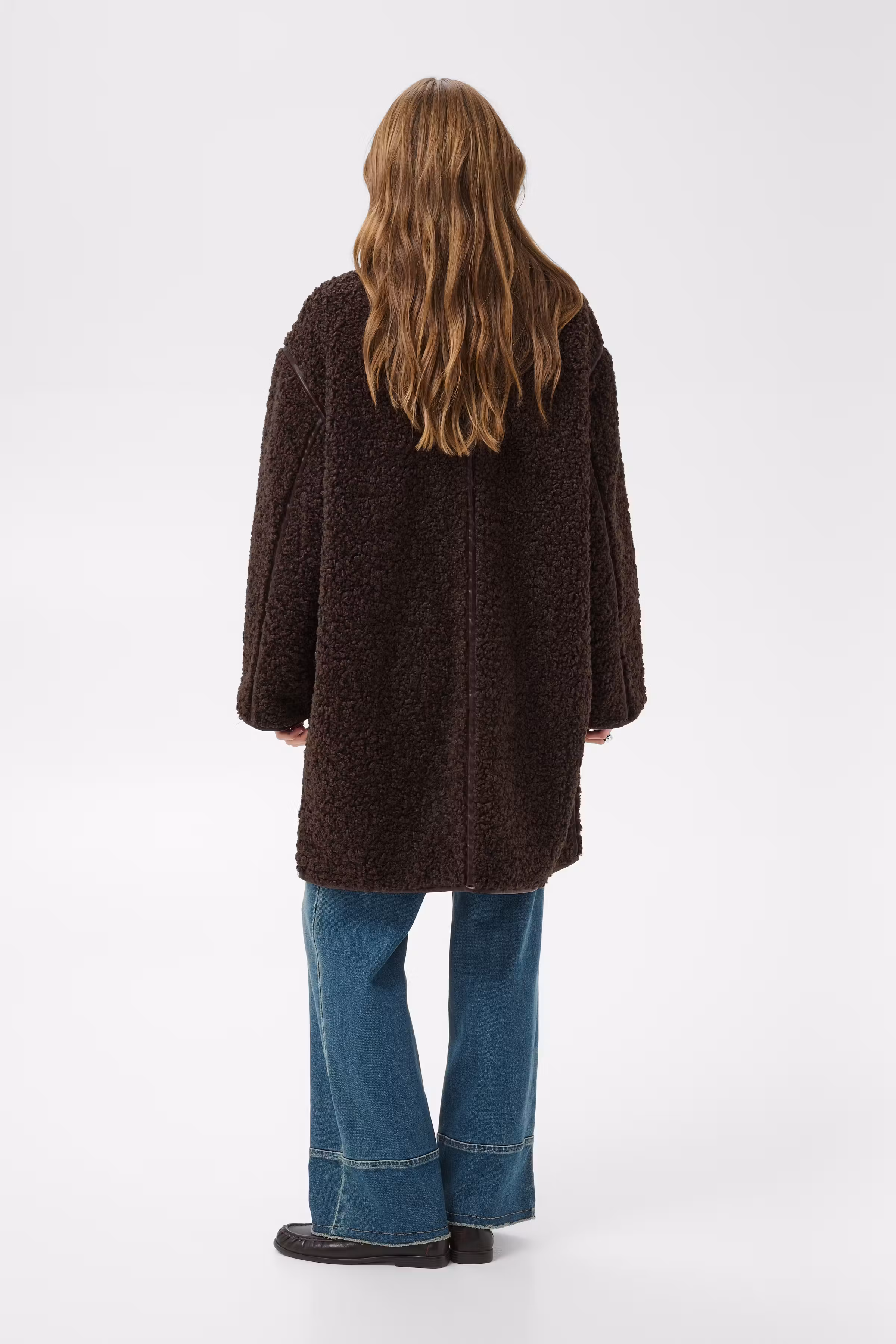 SamanthaSZ Outerwear LOOKBOOK BACK 30515739-190912