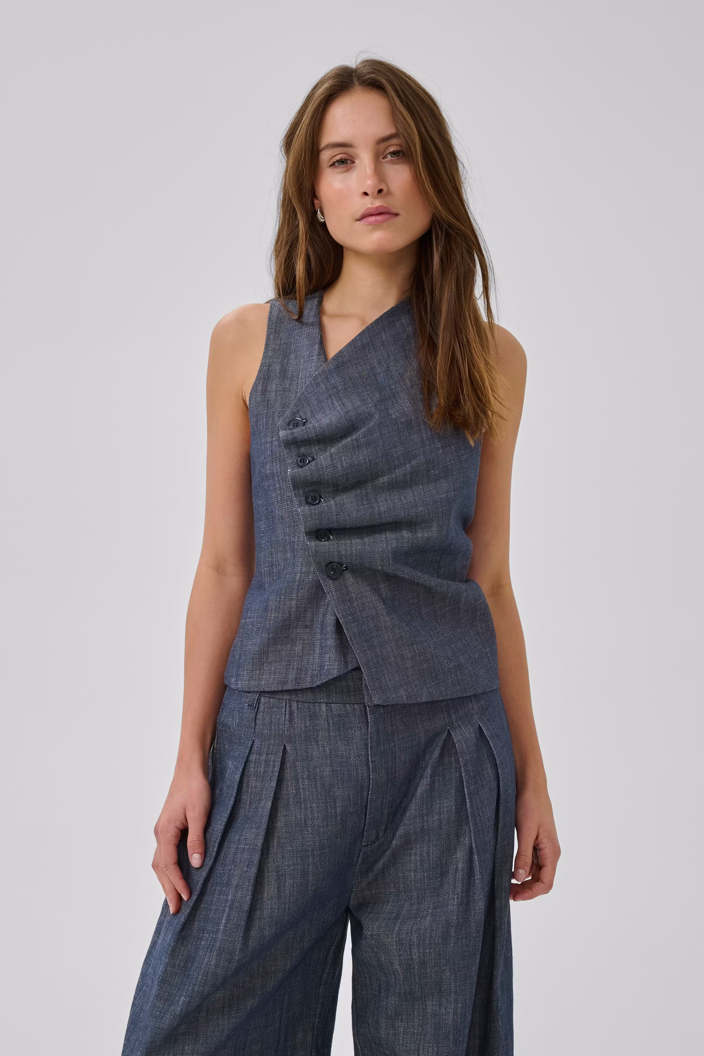 MWDazzie Top LOOKBOOK FRONT 10705582-100061