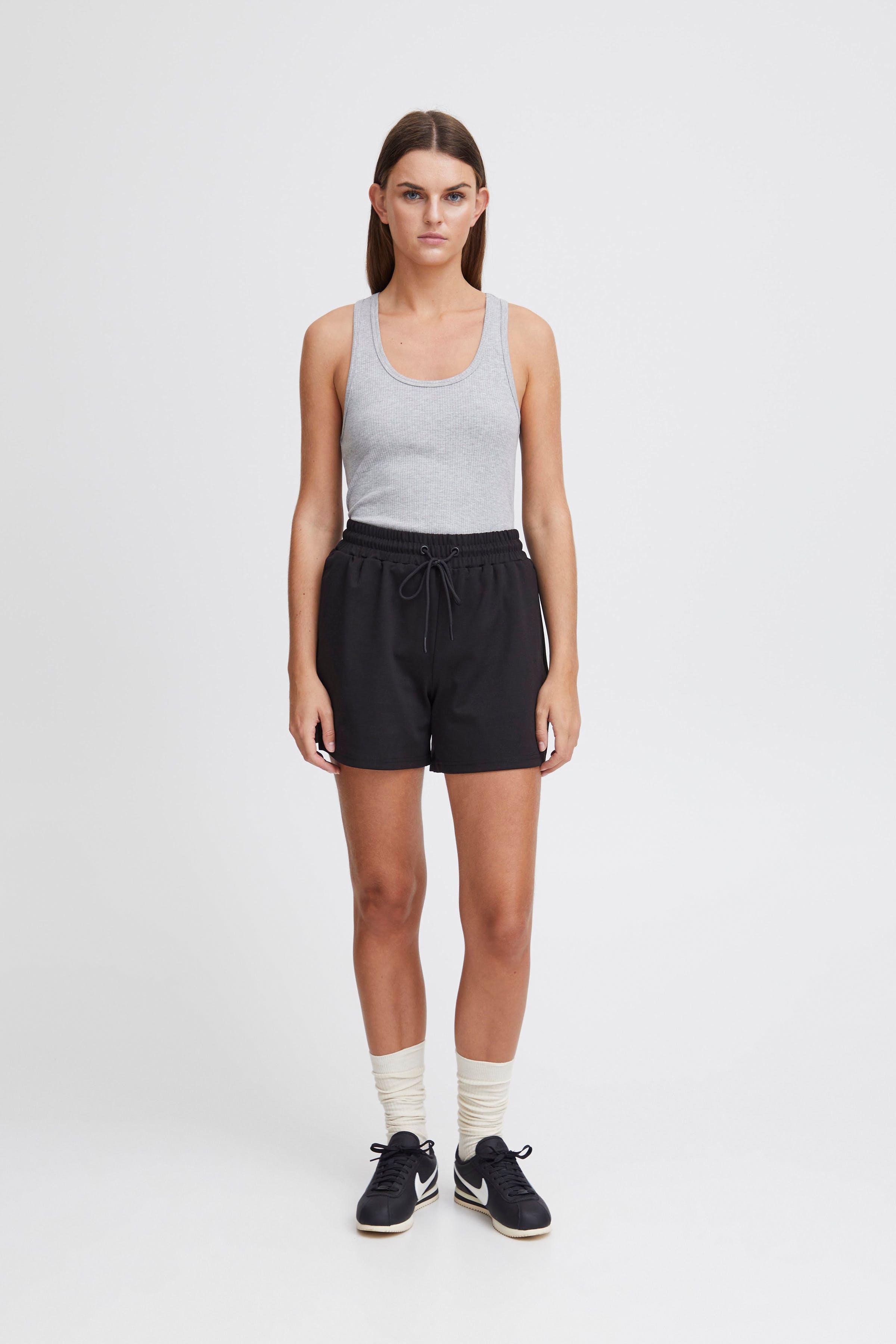 IHKATE Shorts LOOKBOOK FRONT 20121124-194008