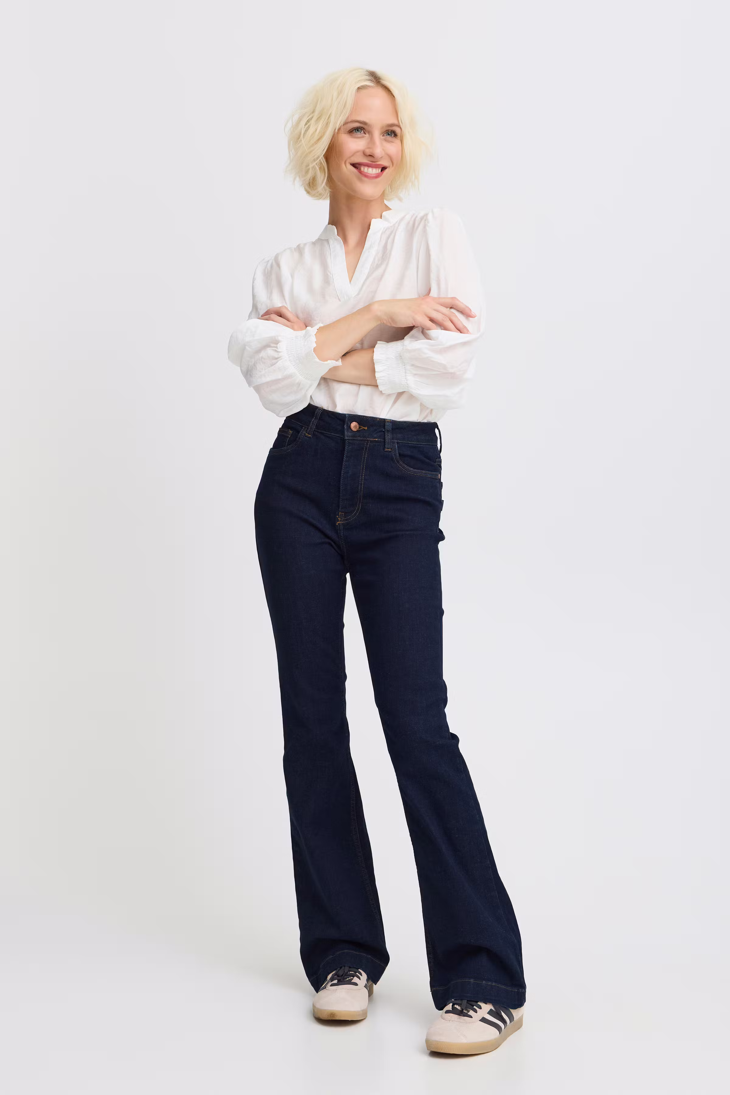 PZBECCA UHW Bootcut Leg LOOKBOOK FRONT 50207285-202124