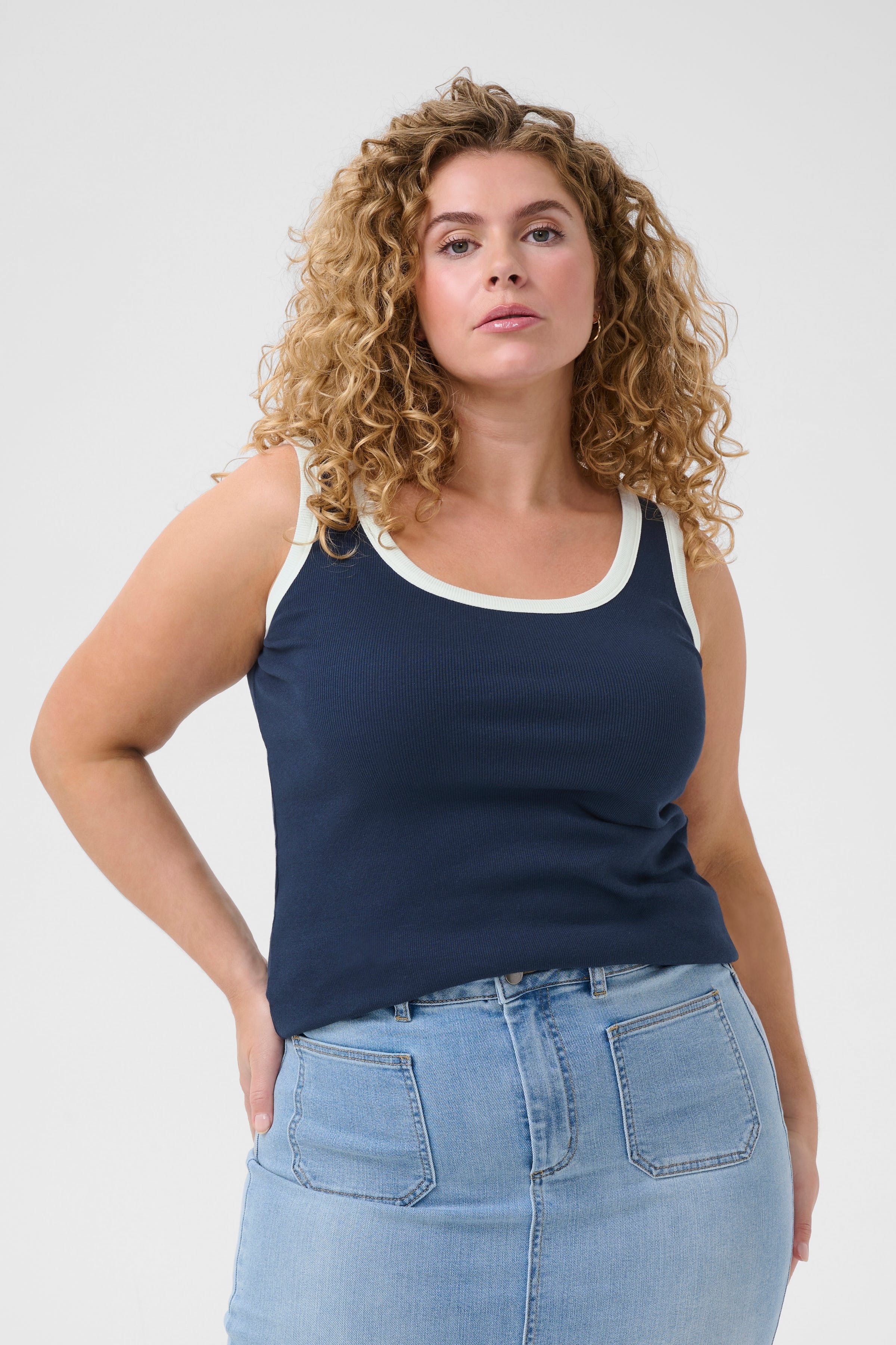 KCcarina Top LOOKBOOK FRONT 10583240-194020