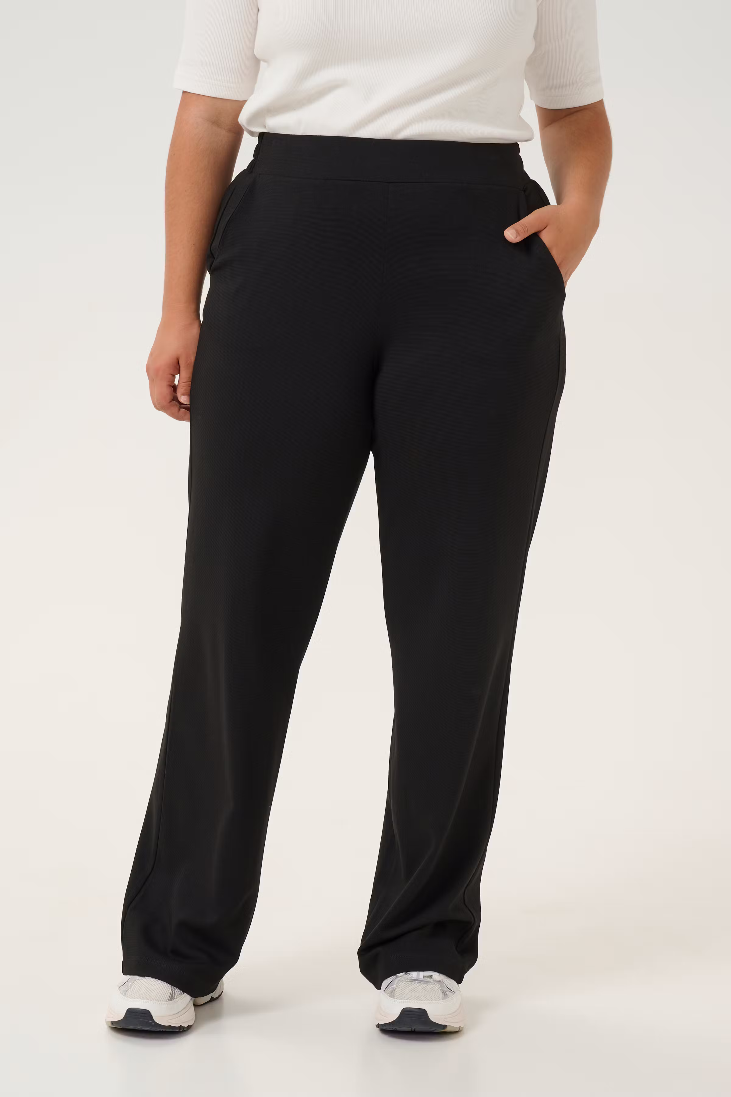 KCfrey Hose LOOKBOOK FRONT 10582952-100121