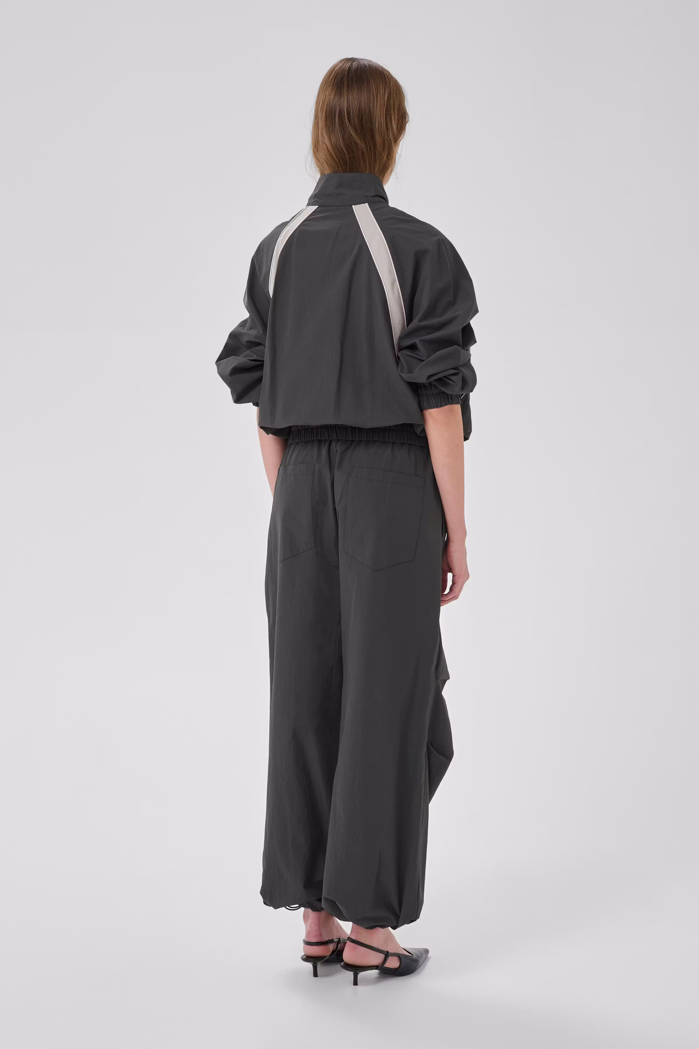 MWTasma Track Pant LOOKBOOK BACK 10705525-193906