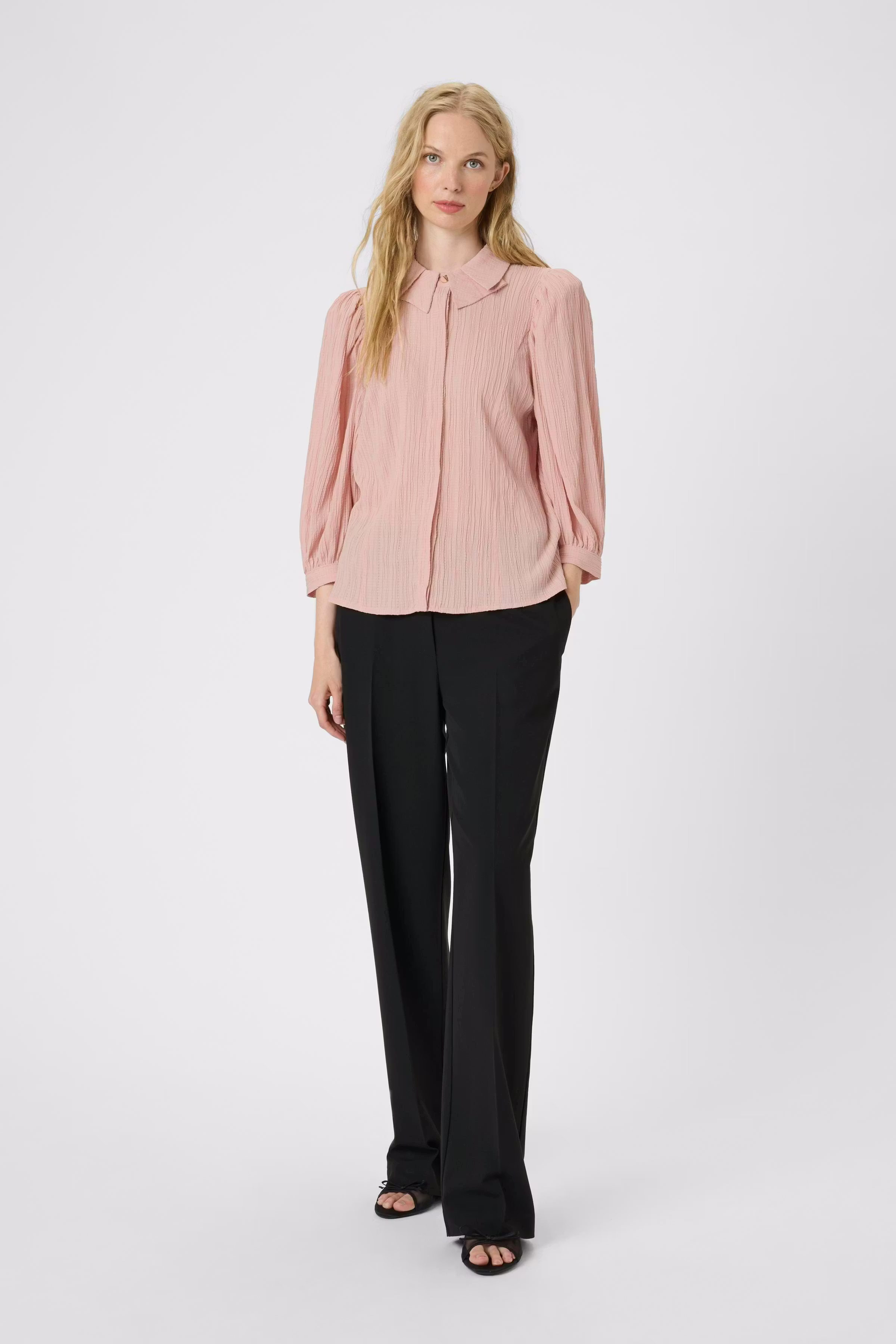 FrostyKB Blouse LOOKBOOK FRONT 10103415-141307