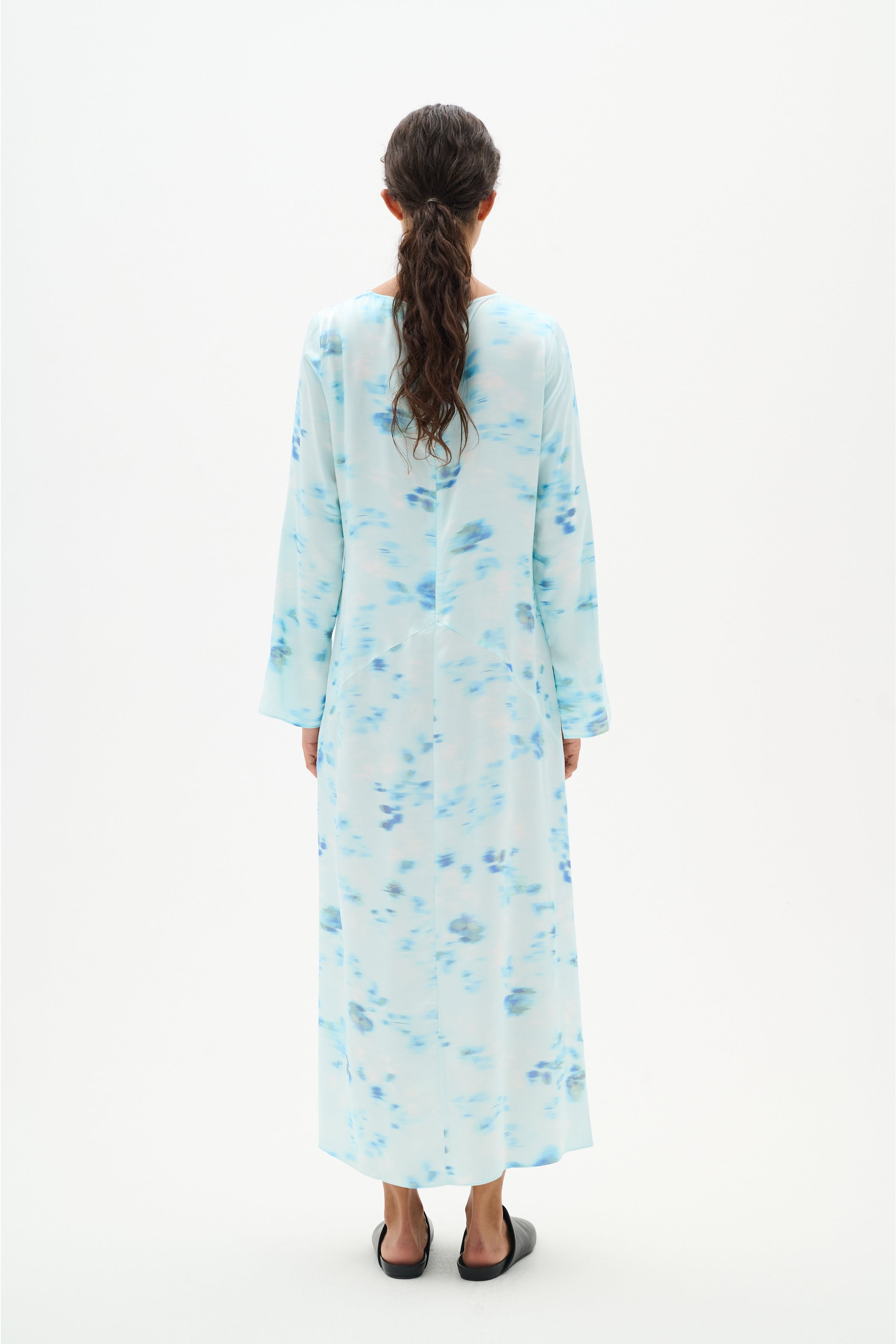 CassIW Kjole LOOKBOOK BACK 30110223-303529