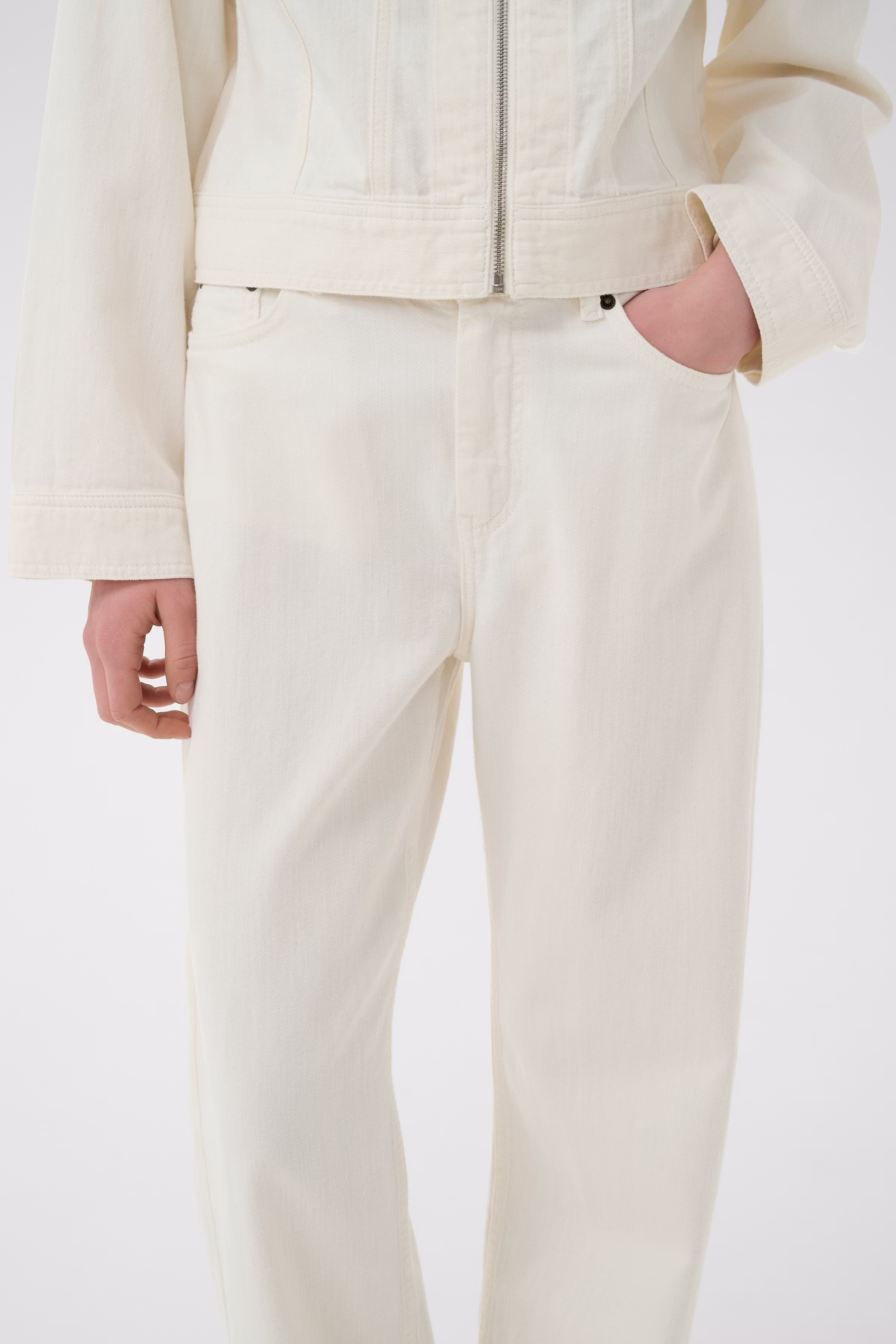 GLADYSIW Jeans LOOKBOOK DETAIL 30112615-1108091