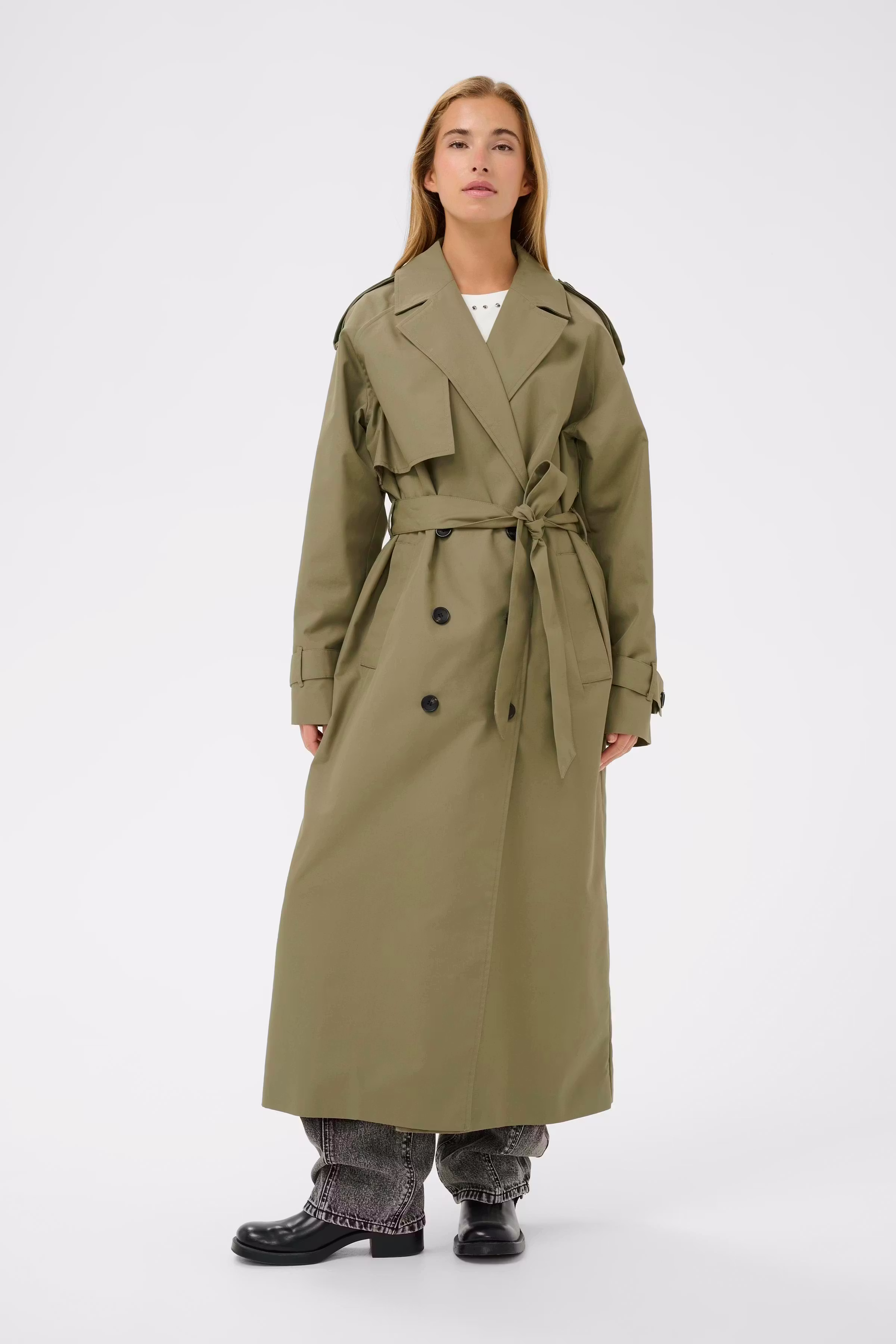 KAvalentina Coat LOOKBOOK FRONT 10511102-170517