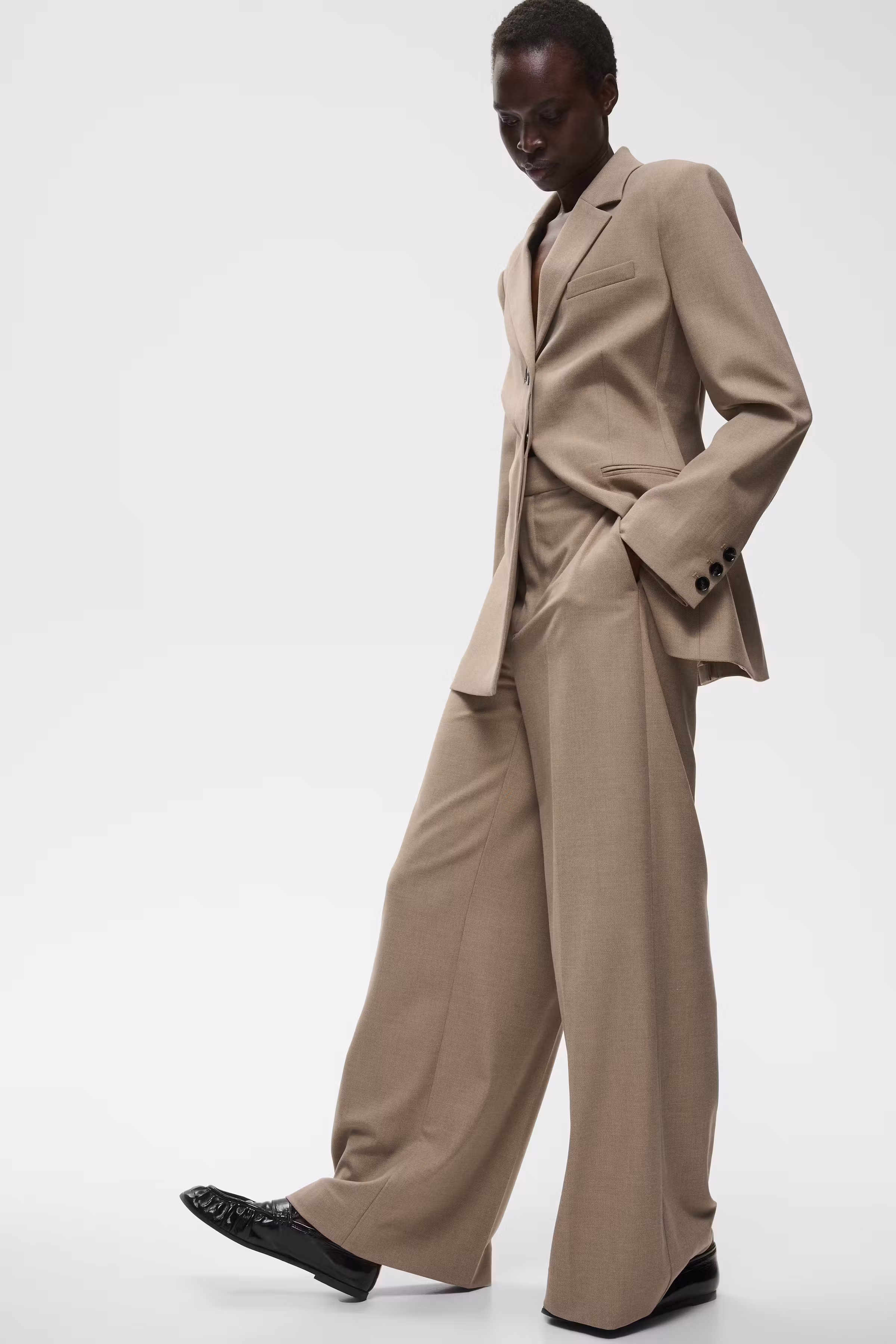 CAPRIEIW Hose LOOKBOOK FRONT 30113091-1715061