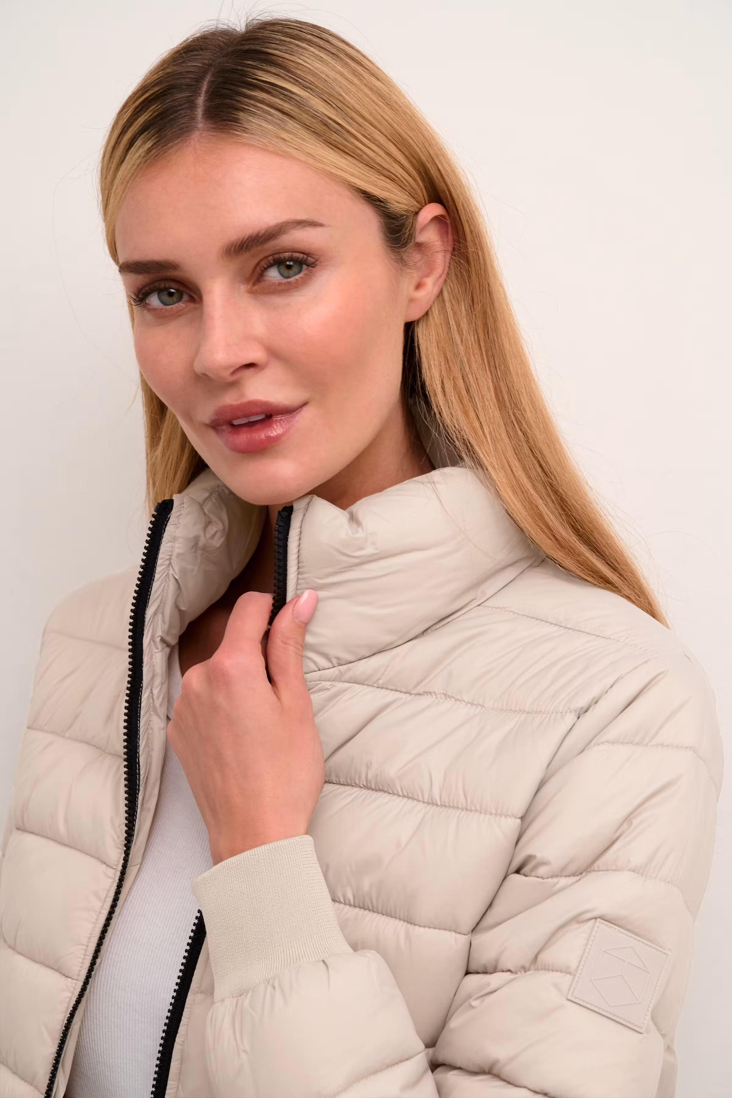 KAlira Jakke LOOKBOOK DETAIL 10507223-151305