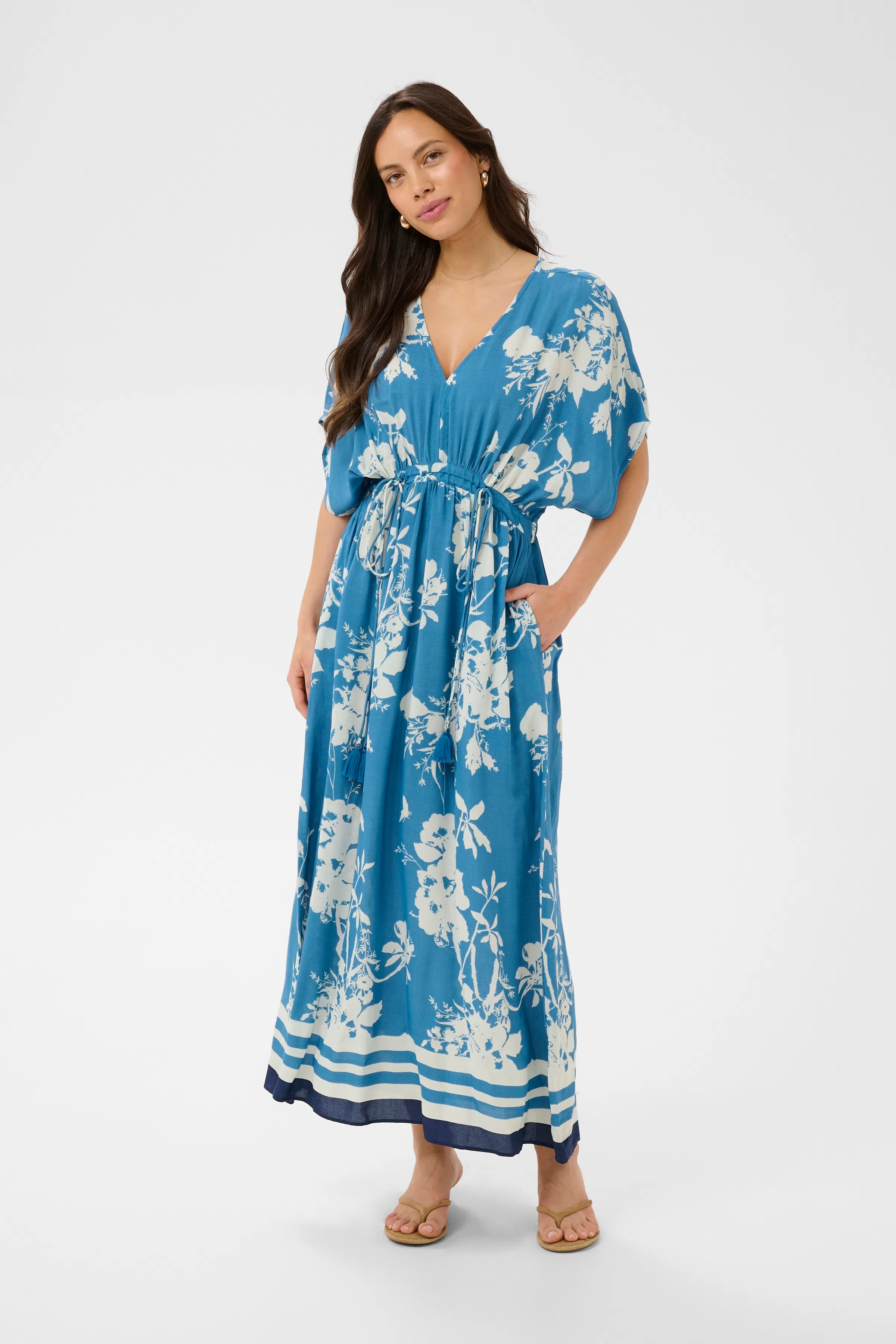 RashedaSZ Kjole LOOKBOOK FRONT 30515064-304890